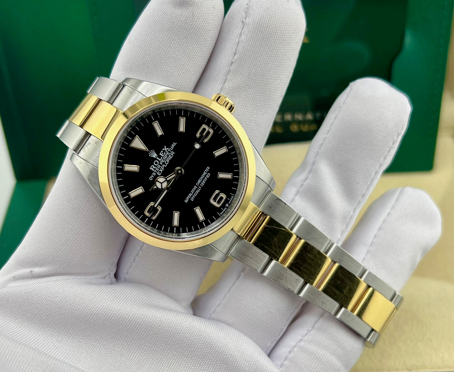 Rolex Explorer I 36mm 124273 2024 full Set