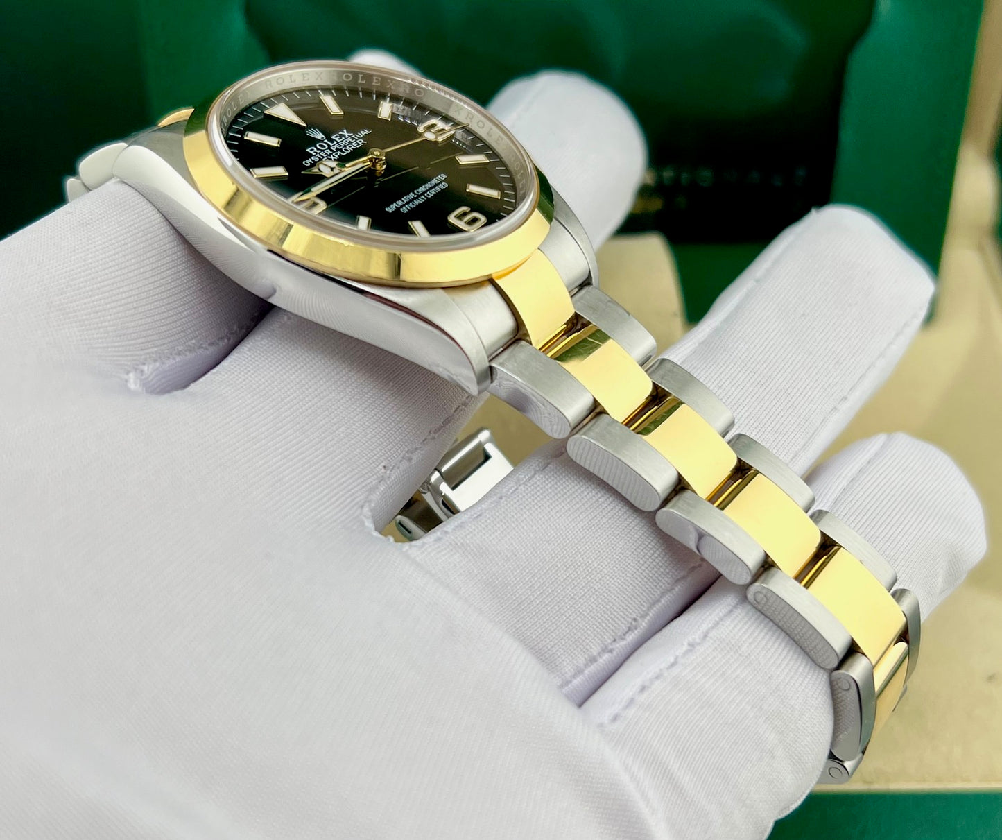 Rolex Explorer I 36mm 124273 2024 full Set