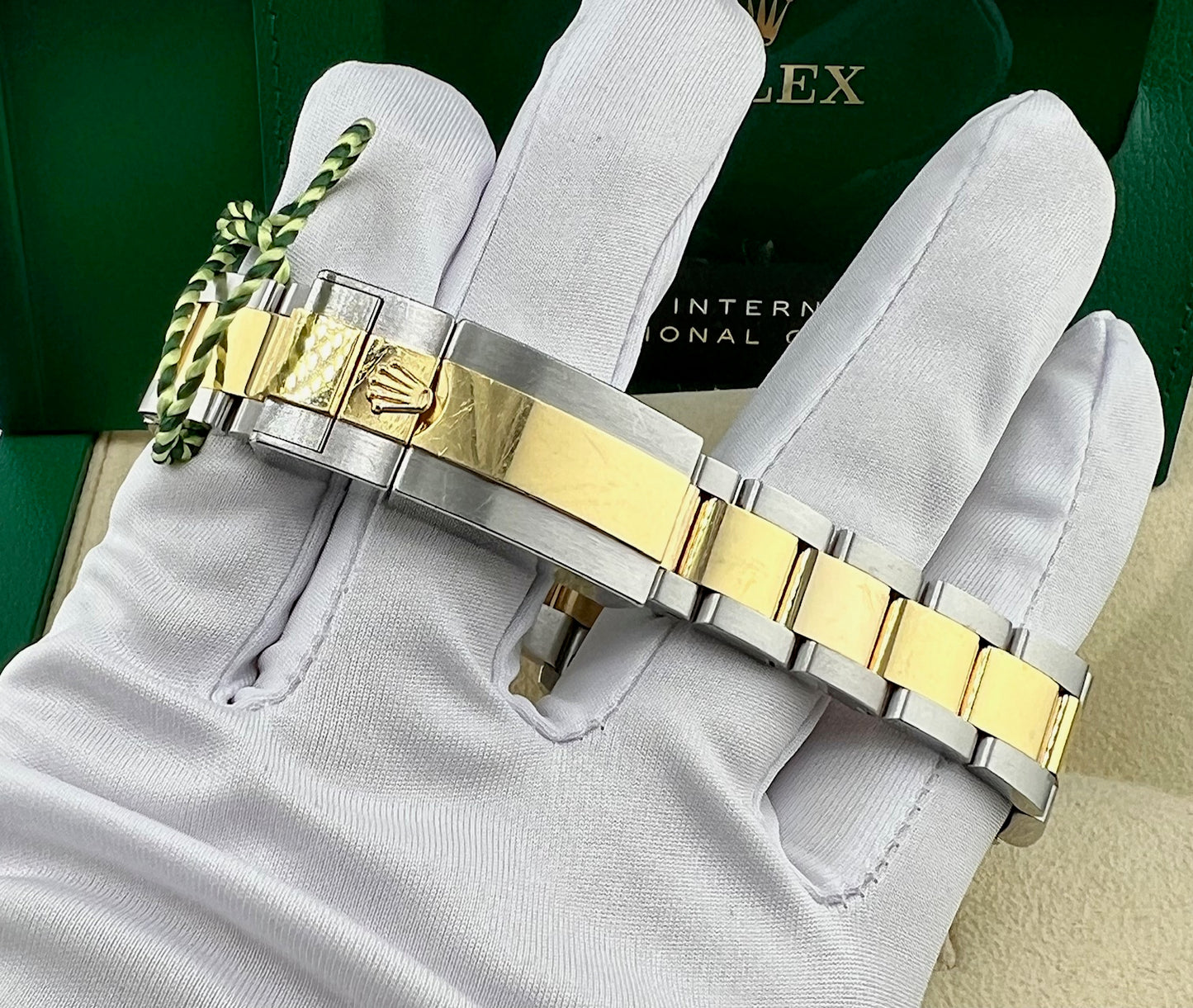 Rolex Explorer I 36mm 124273 2024 full Set