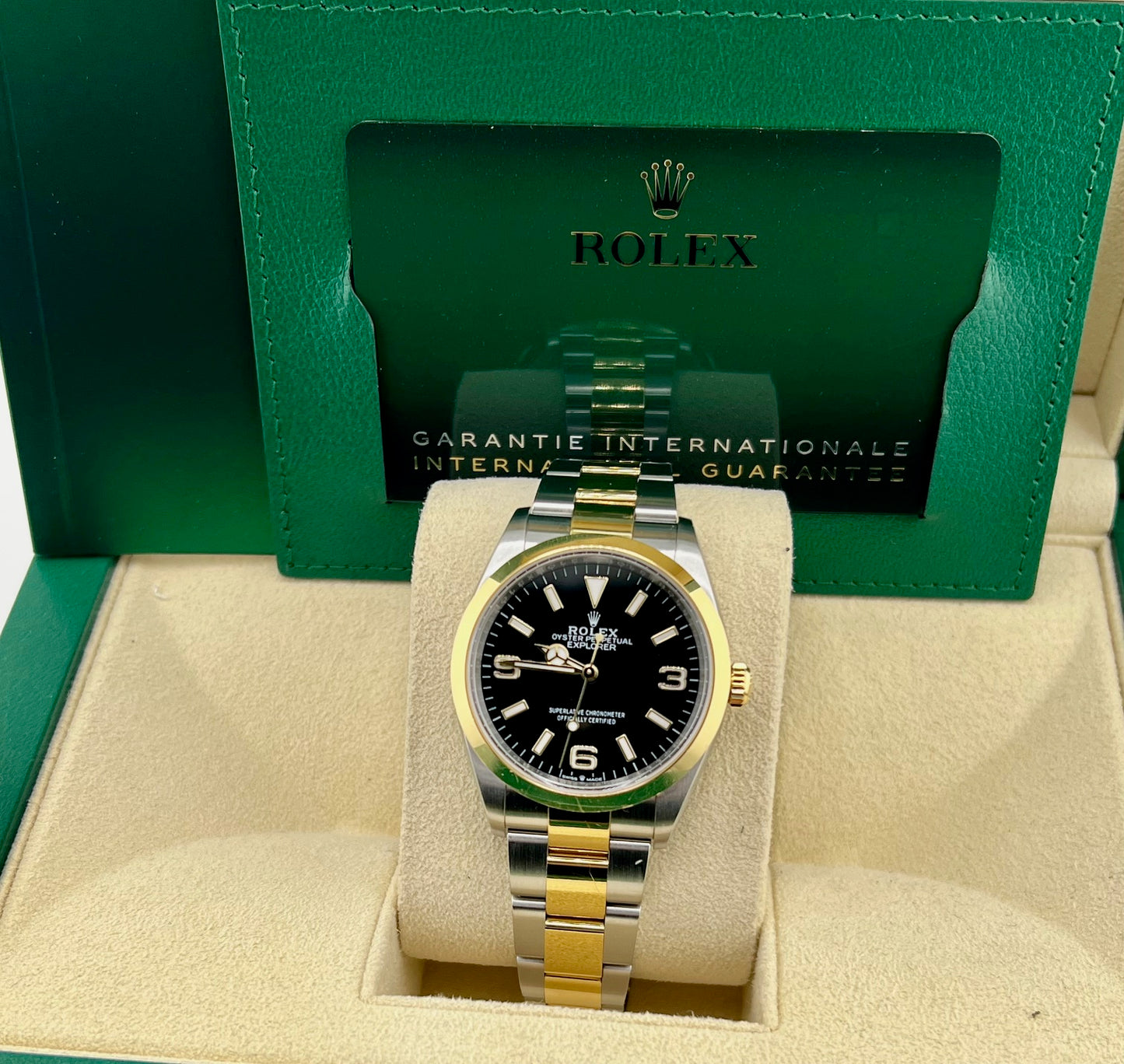 Rolex Explorer I 36mm 124273 2024 full Set