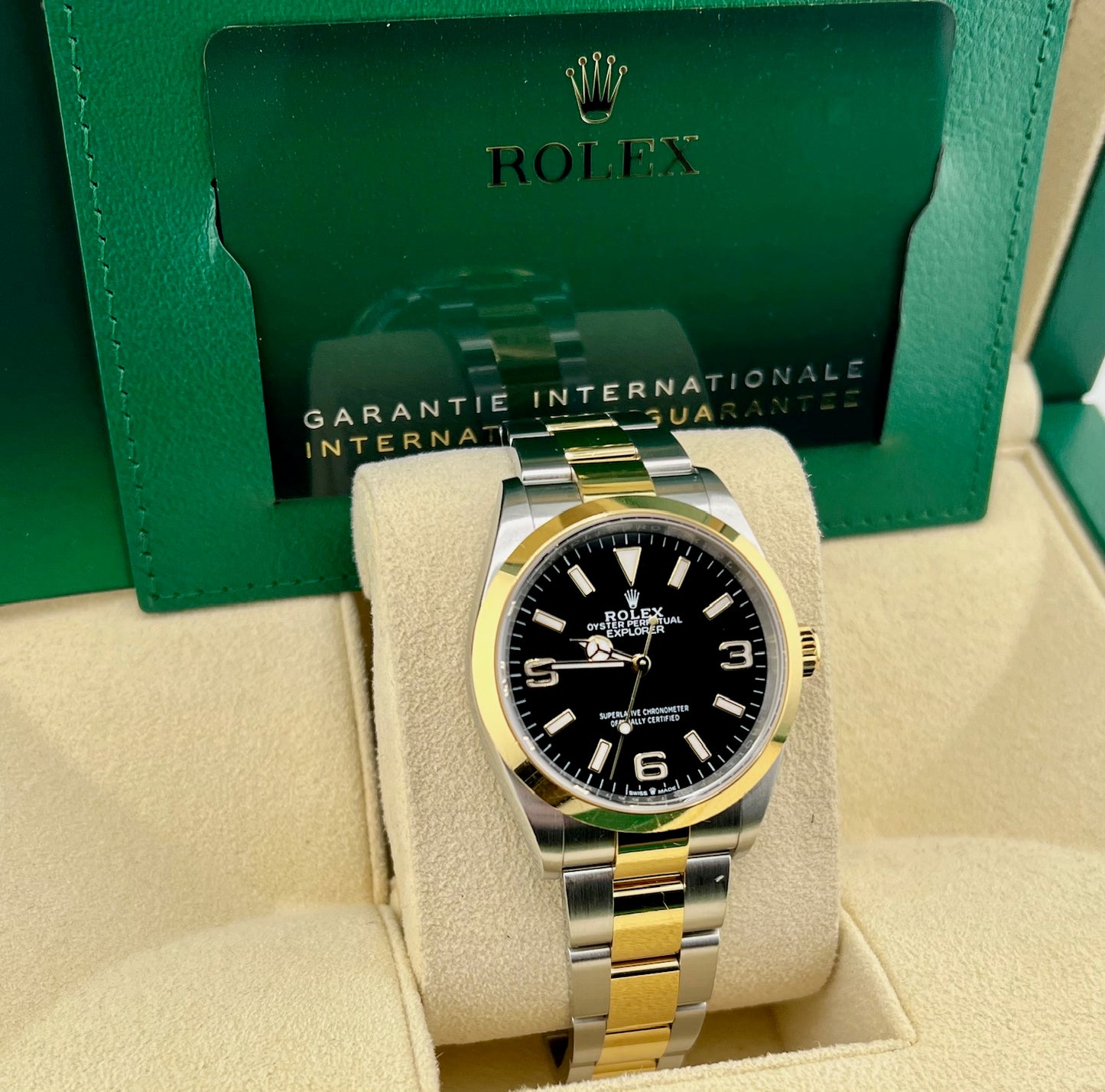 Rolex Explorer I 36mm 124273 2024 full Set