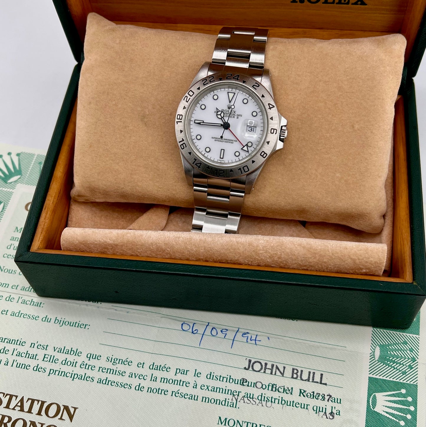 Rolex Explorer II 16570 White Dial ''Swiss'' Only full set 1994