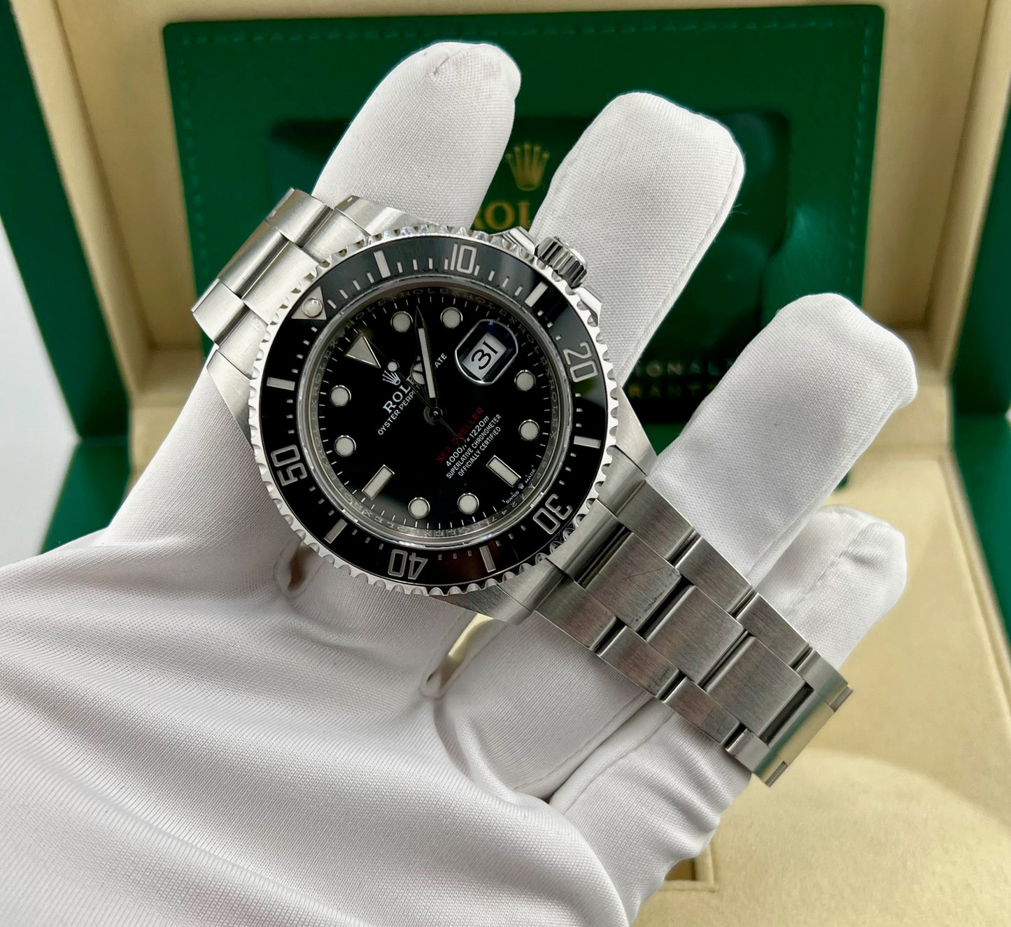 Rolex Sea-Dweller 126600 ''Scritta rossa'' 2020 full set