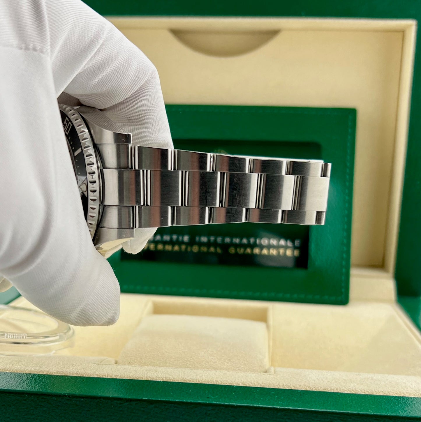 Rolex Sea-Dweller 126600 ''Scritta rossa'' 2020 full set