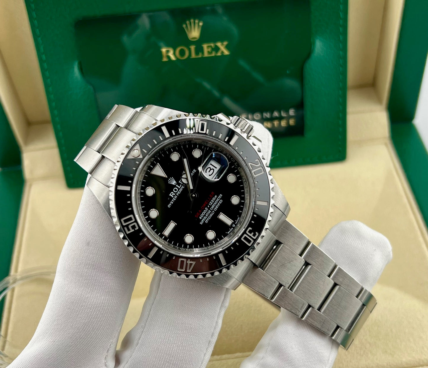 Rolex Sea-Dweller 126600 ''Scritta rossa'' 2020 full set