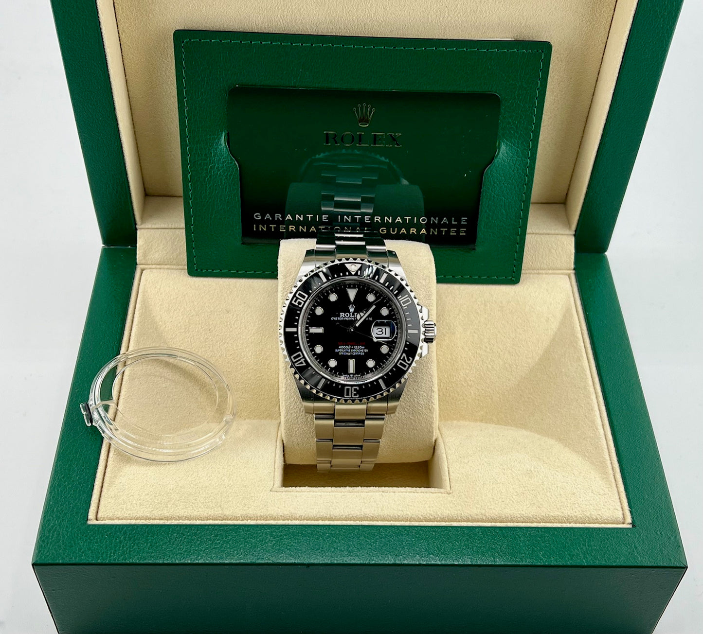 Rolex Sea-Dweller 126600 ''Scritta rossa'' 2020 full set