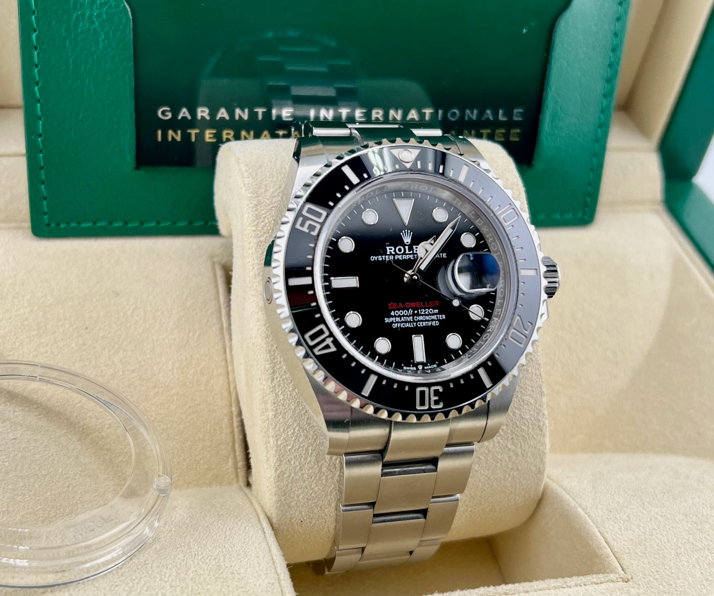 Rolex Sea-Dweller 126600 ''Scritta rossa'' 2020 full set