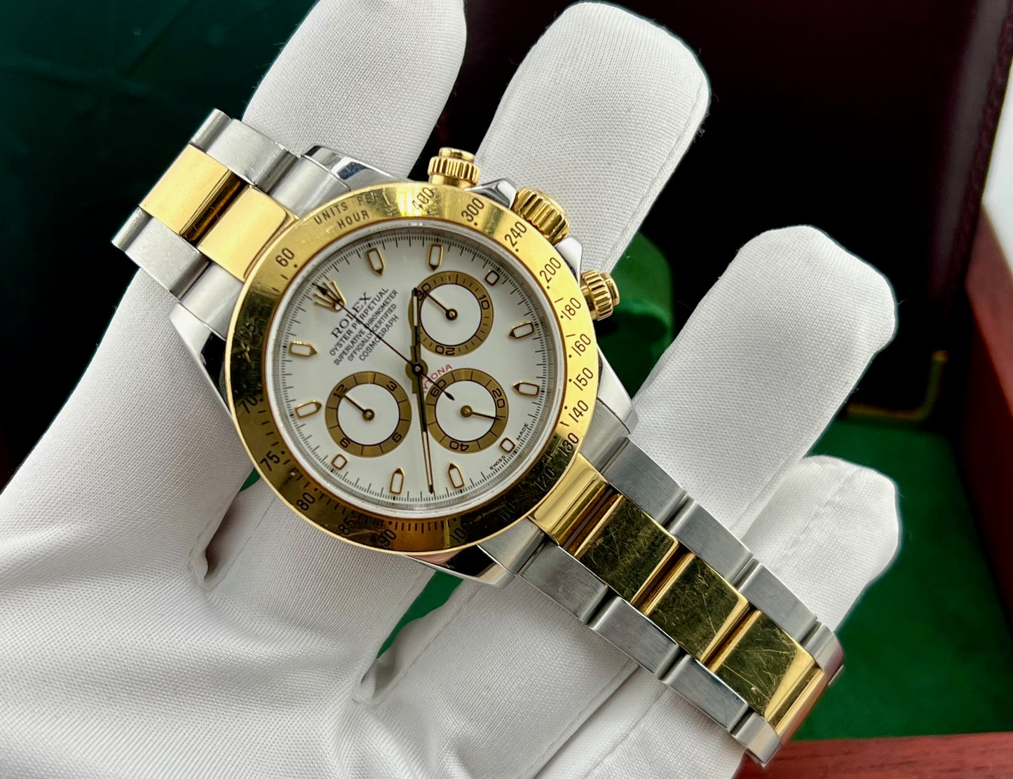 Rolex Daytona 116523 White Dial 2002 Full Set
