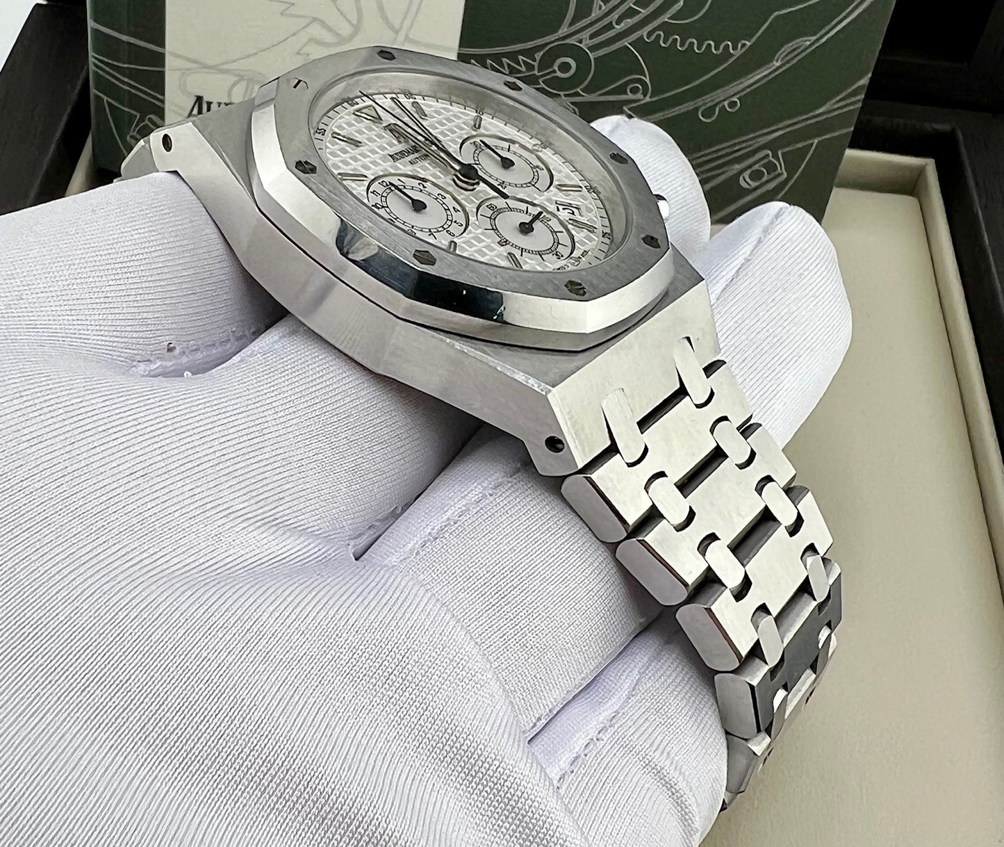 Audemars Piguet Royal Oak Chronograph 26300ST White Dial 2011 Full Set