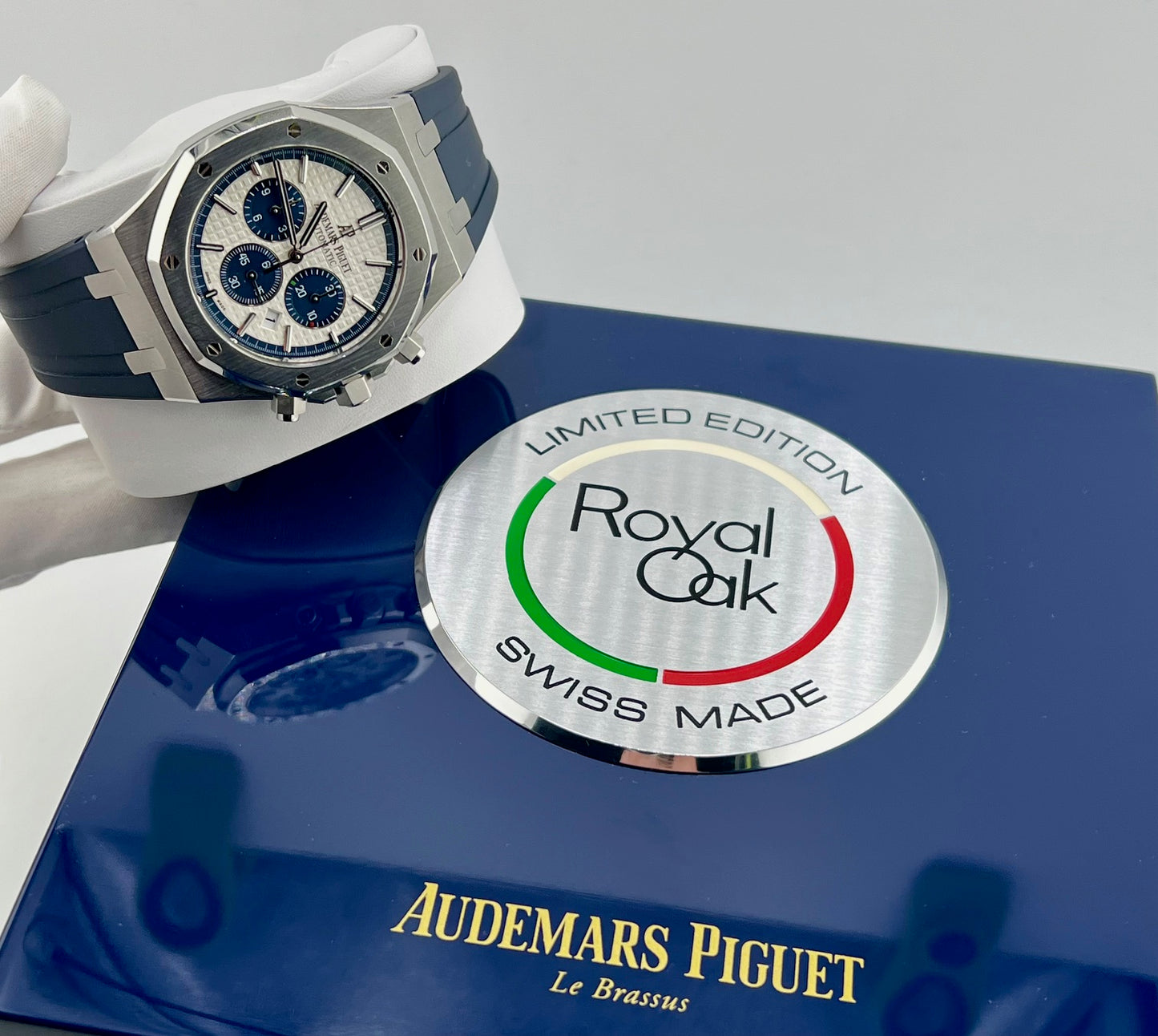 Audemars Piguet Royal Oak Chronograph 26236ST ''Pride of Italy'' Limited Edition 500pcs 2015