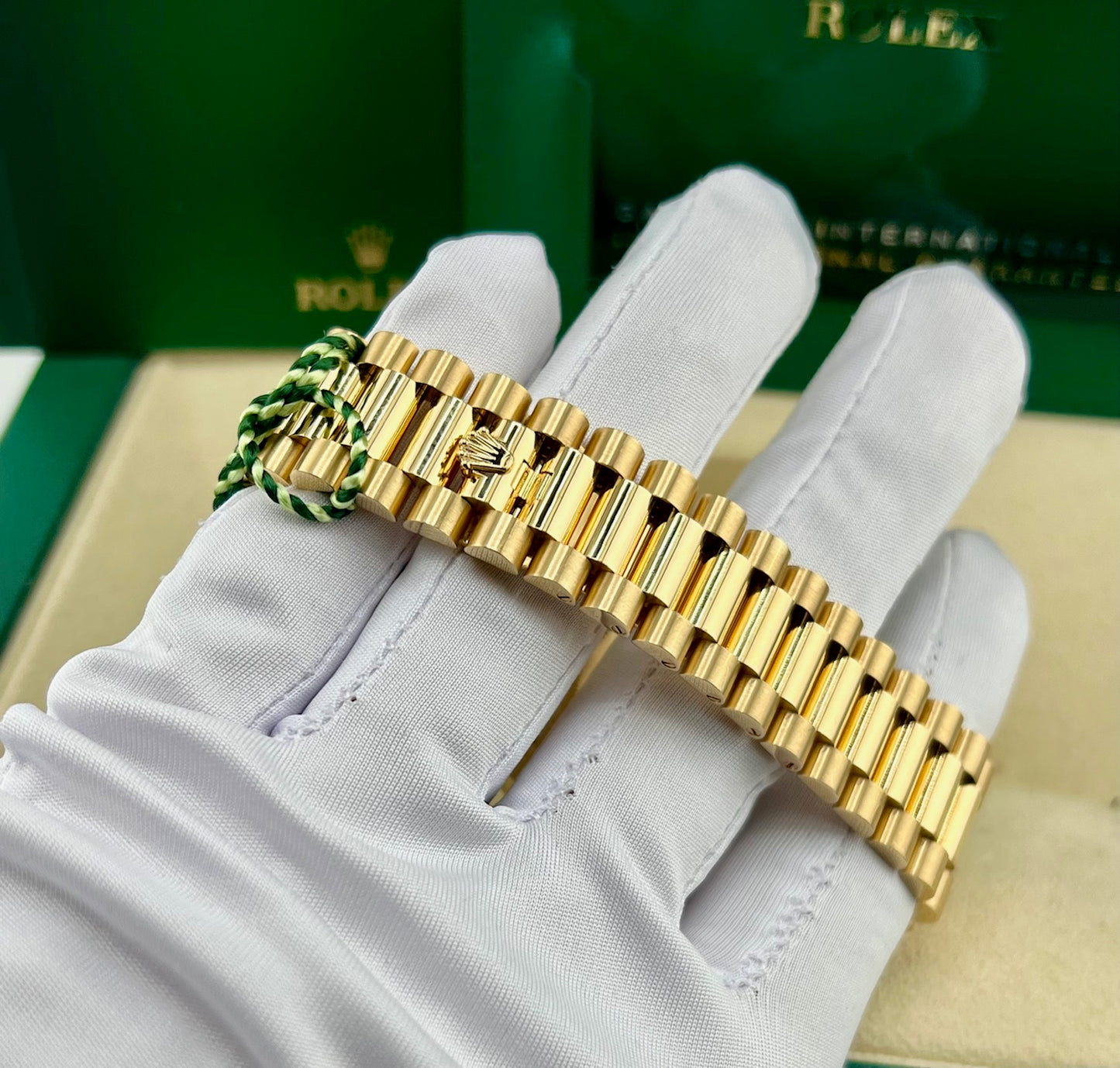 Rolex Day-Date 40mm 228238 Green Dial 2024 like new