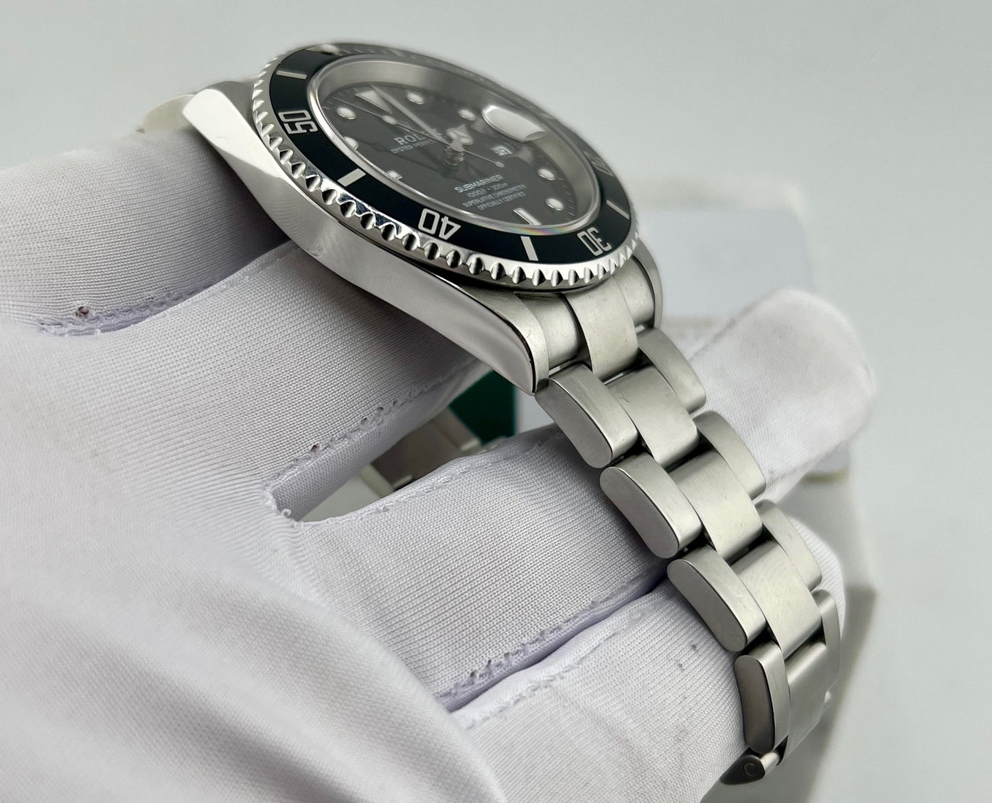 Rolex Submariner Date 16610 Ser. Z No Holes Sel 2007 Service 2024