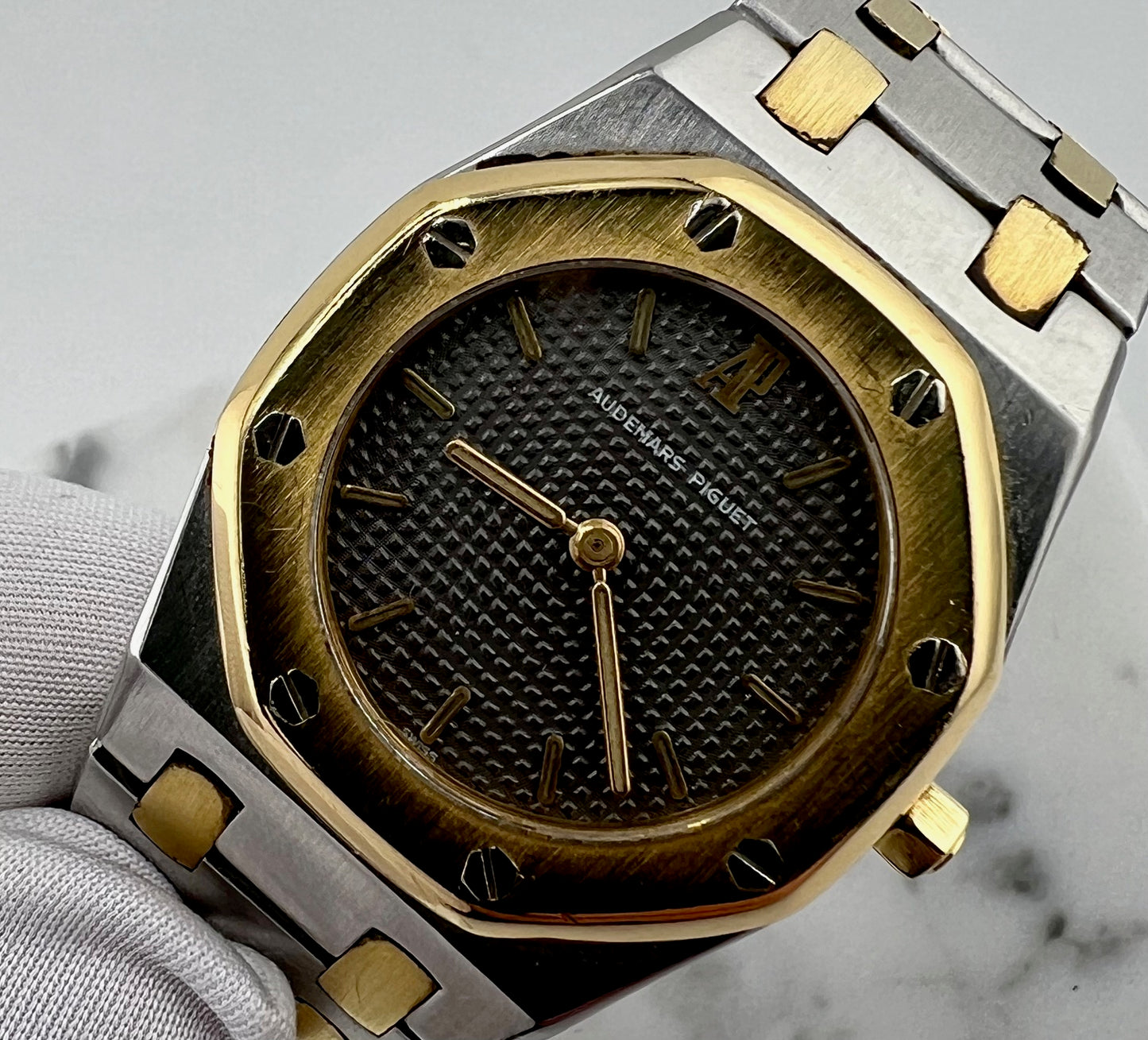 Audemars Piguet Royal Oak Lady 26mm 6707SA 1985 only watch quartz