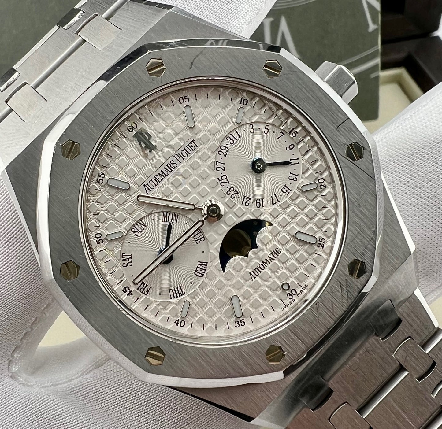 Audemars Piguet Royal Oak Day-date 25594ST White Dial 2005 Full Set