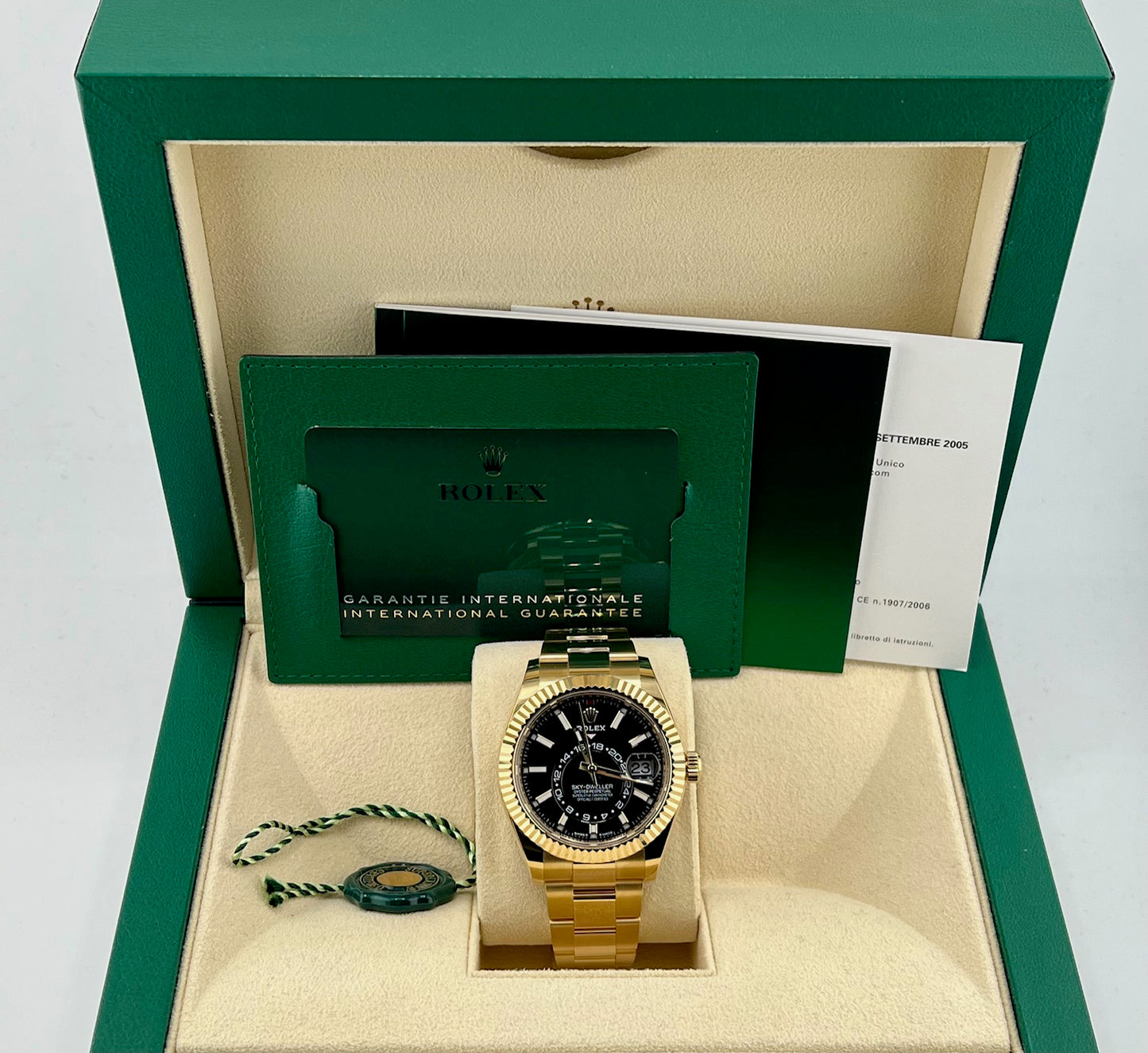 Rolex Sky-dweller Black 336938 Black Dial New 2024 42mm