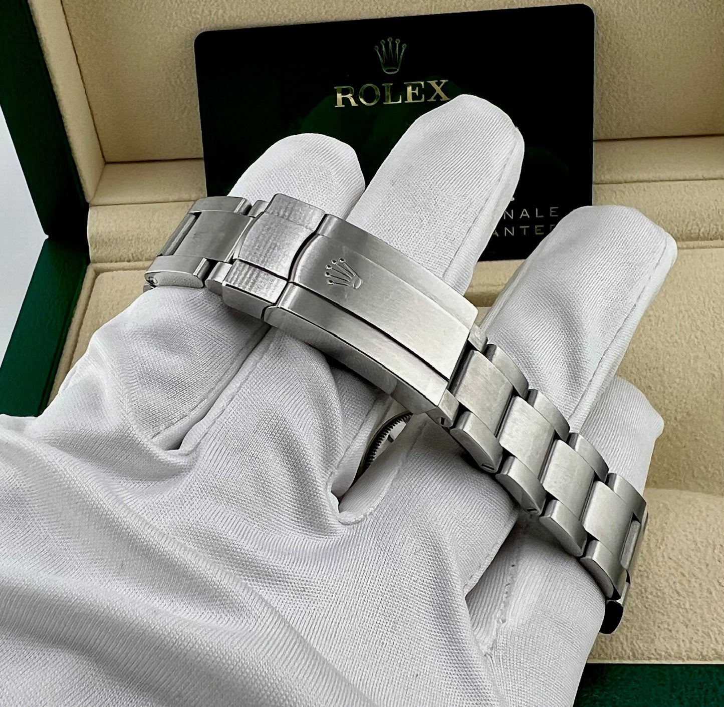 Rolex Oyster Perpetual 41mm 124300 Green Dial 2022