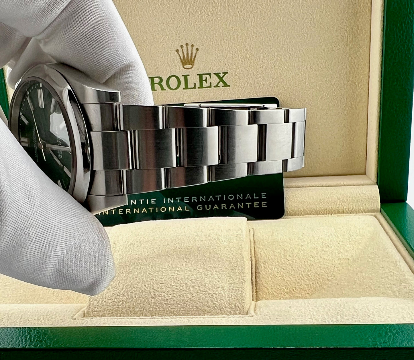 Rolex Oyster Perpetual 41mm 124300 Green Dial 2022