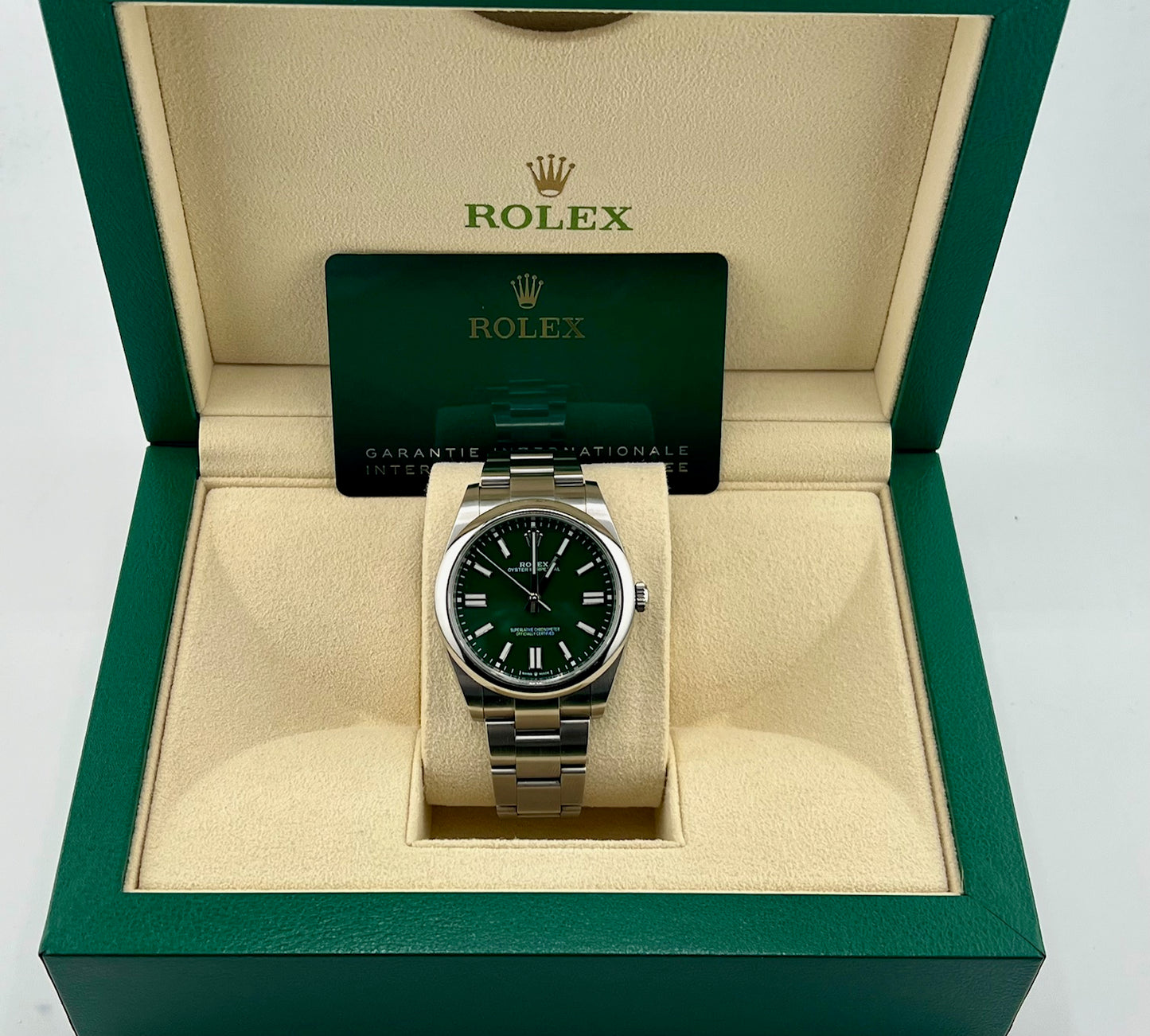 Rolex Oyster Perpetual 41mm 124300 Green Dial 2022