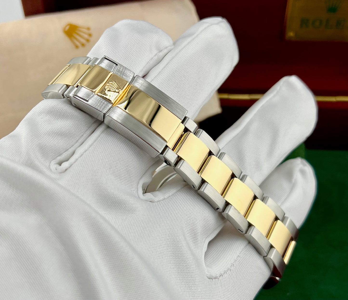 Rolex Daytona 116523 White Dial 2002 Full Set