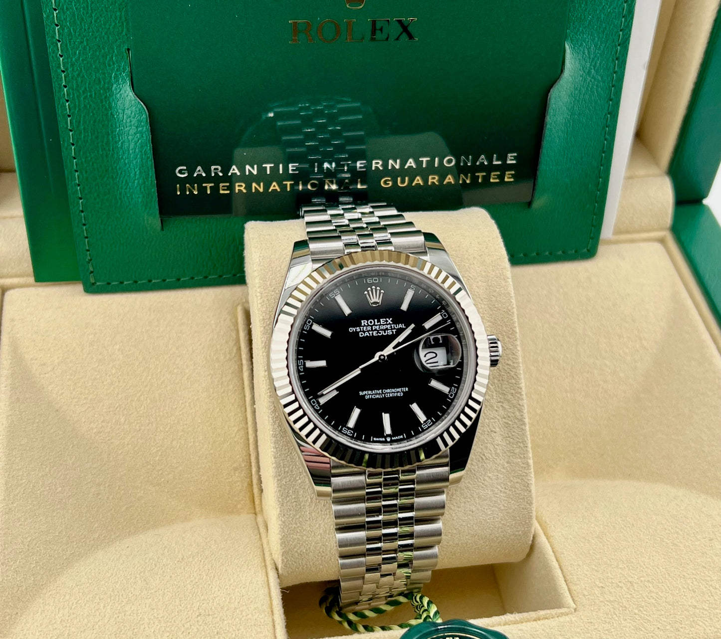 Rolex Datejust 41mm 126334 Black Dial Jubilèe 2024
