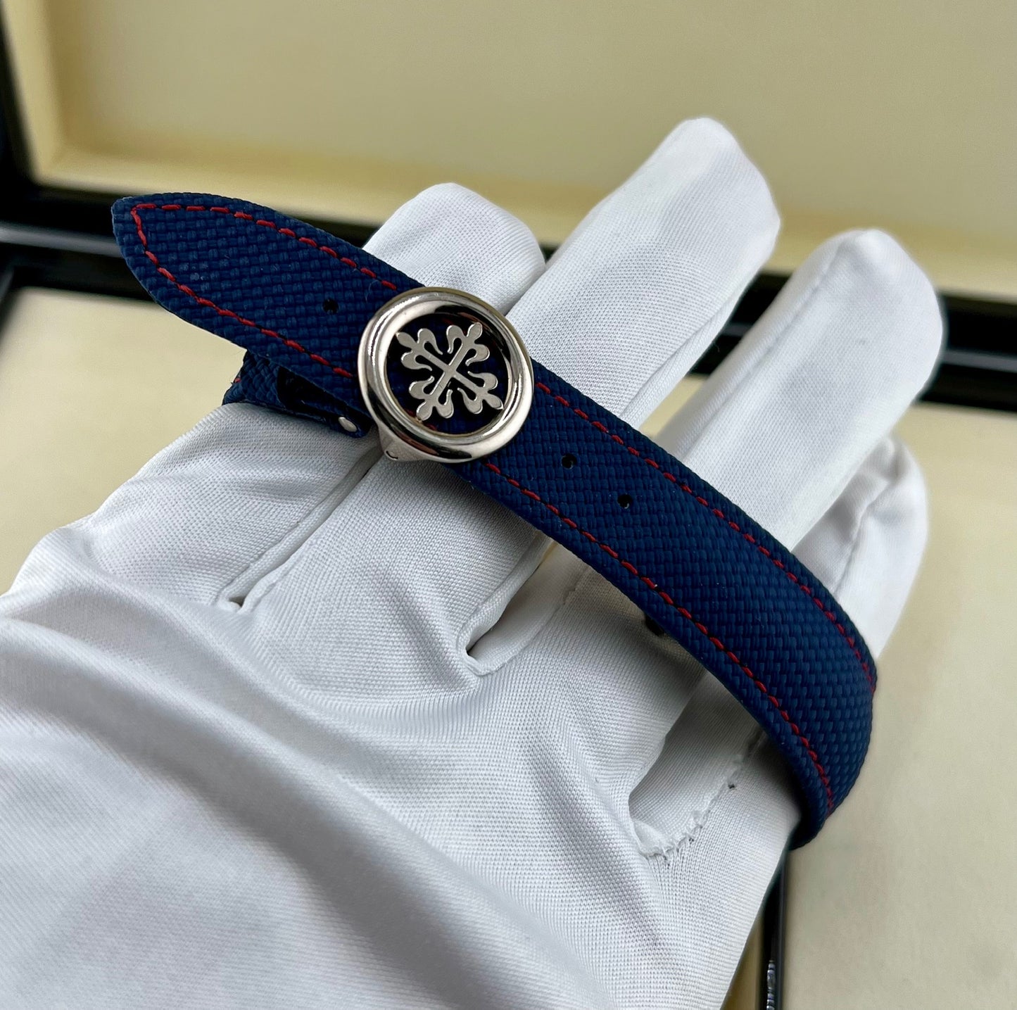 Patek Philippe Annual Calendar Chronograph 5960/01G White Gold 2019 Deployantèe