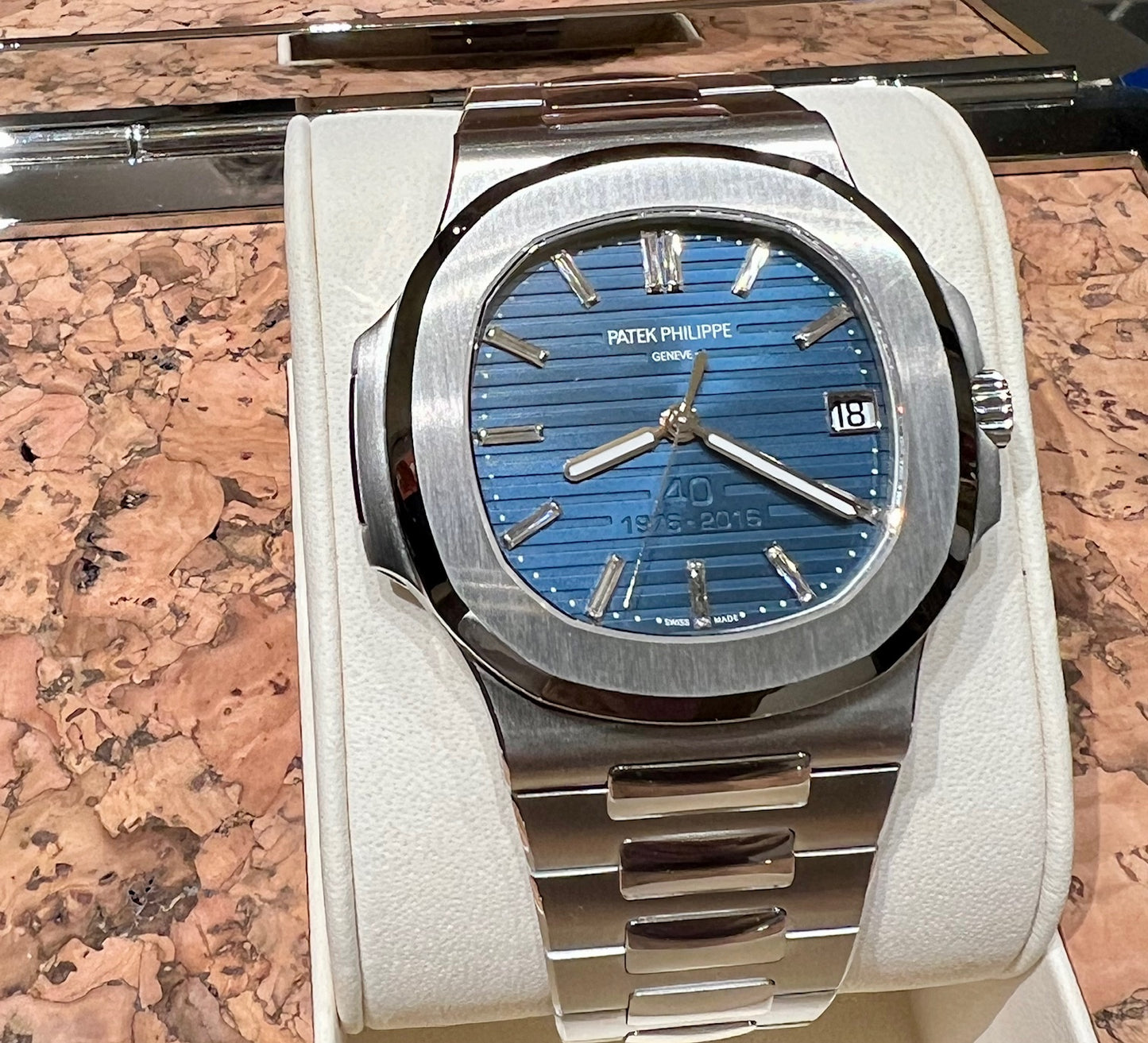 Patek Philippe 40th Anniversary Nautilus 5711/P 2017 NUOVO Rarissimo