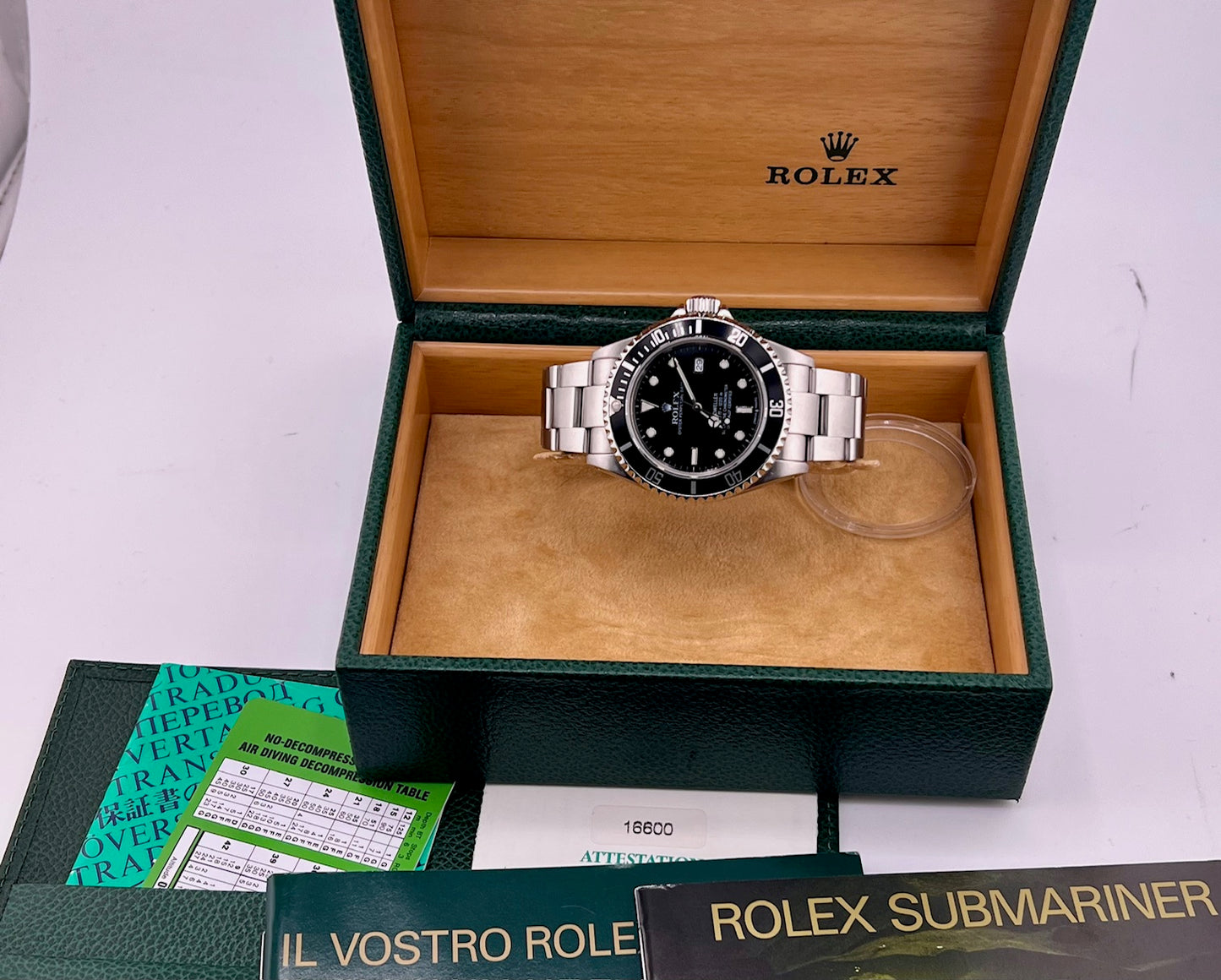 Rolex Sea-Dweller 16600 Box&Paper 2002 Ita 40mm