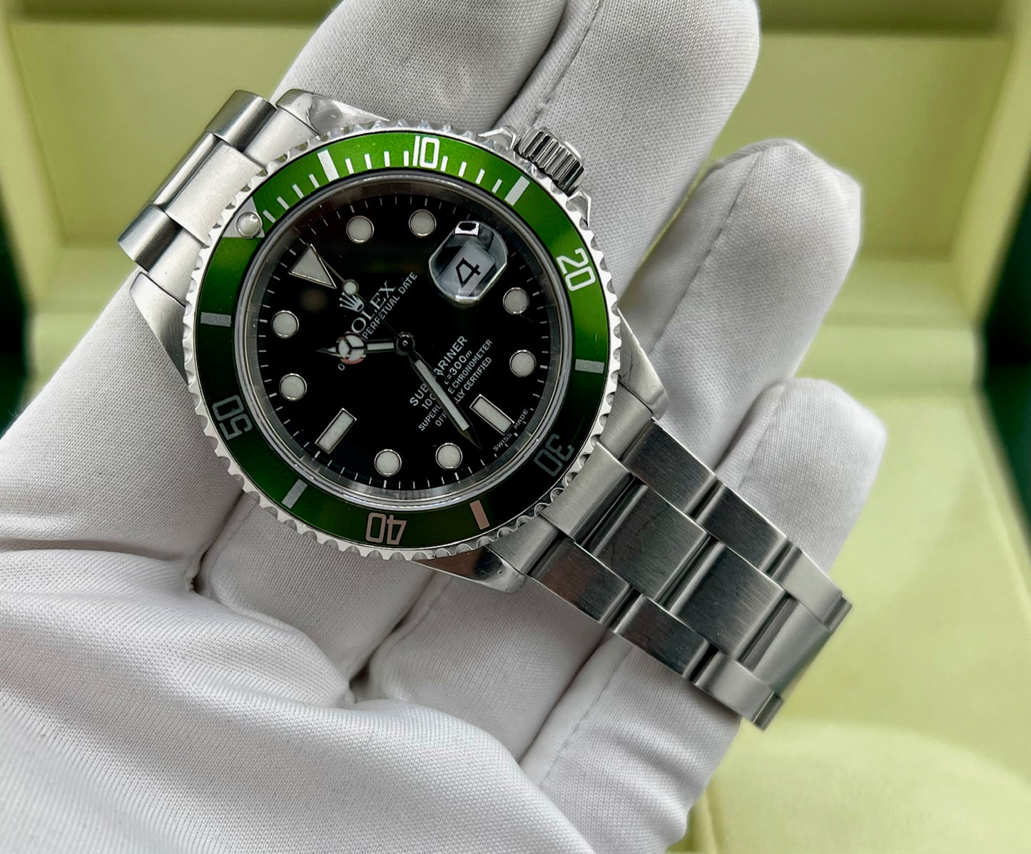 Rolex Submariner "Kermit" 16610LV 2005 Box&paper