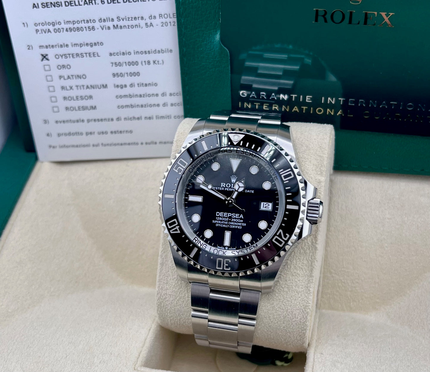 Rolex Sea-dweller Deepsea 136660 Black Dial 2025 44mm Full Set