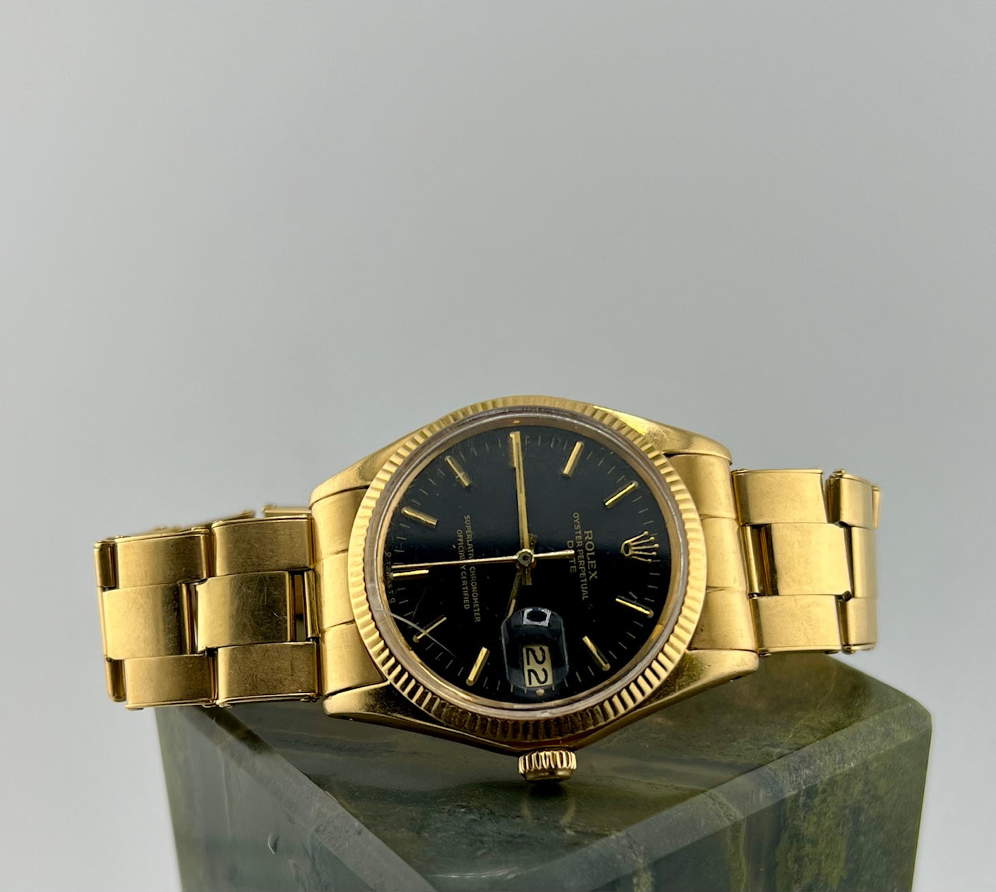 Rolex Oyster Perpetual Date 1503/8 34mm black dial 1971