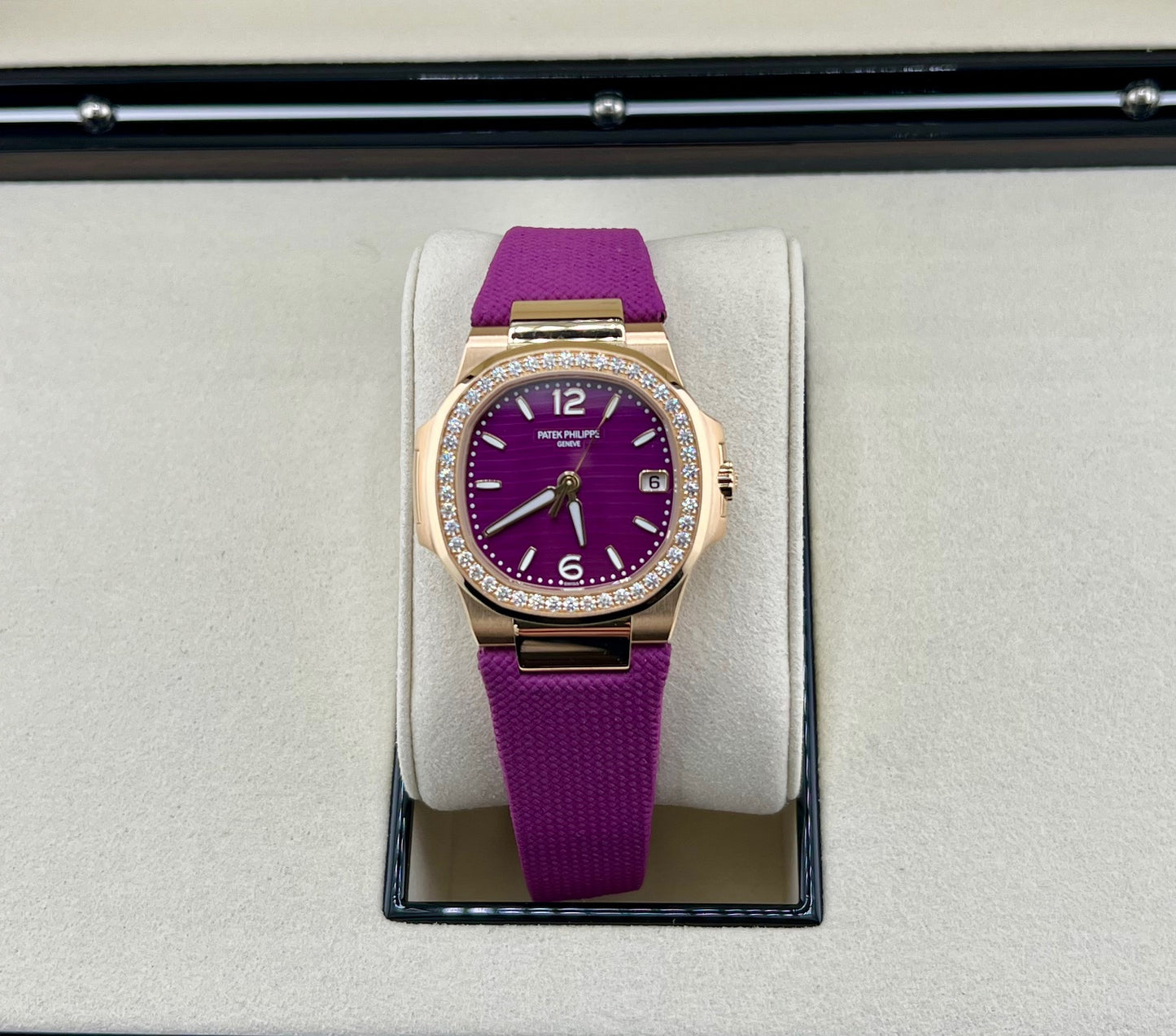 Patek Philippe Nautilus 7010R-013 New 2025