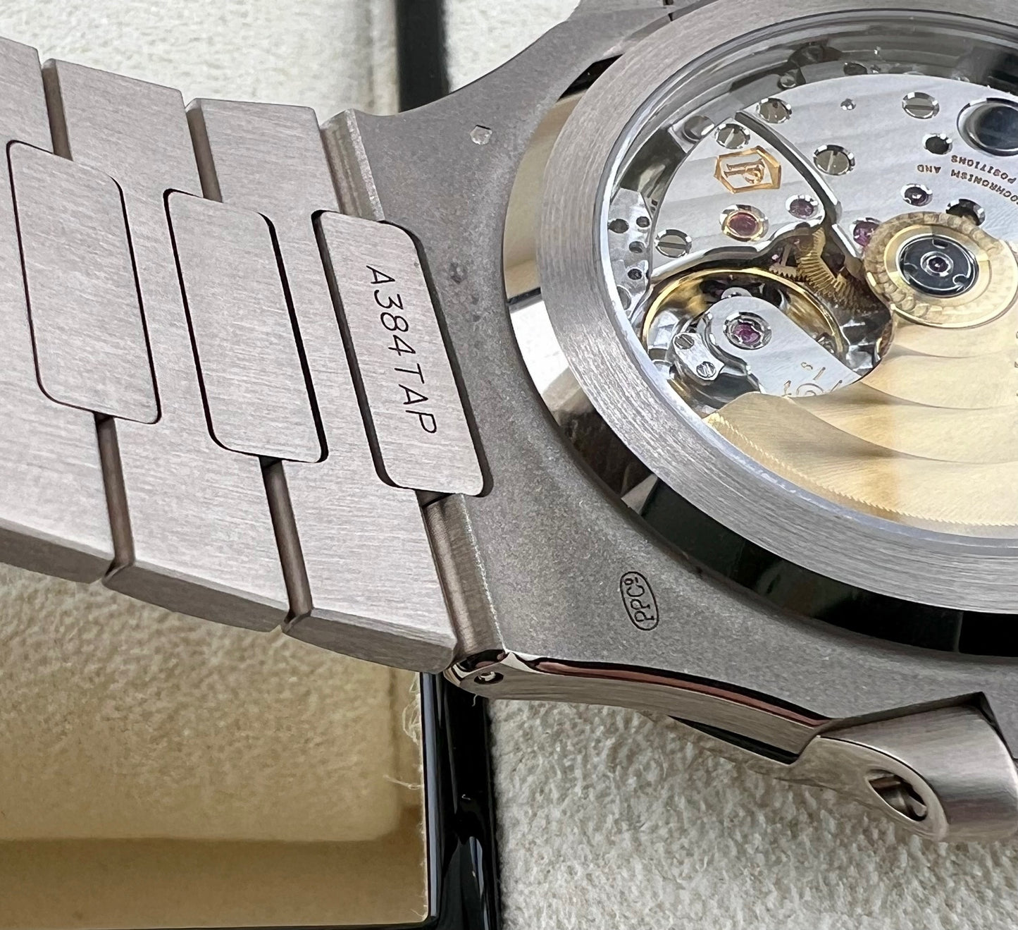 Patek Philippe Nautilus 5811/1G-001 Blue Dial 2023 Full Set White Gold