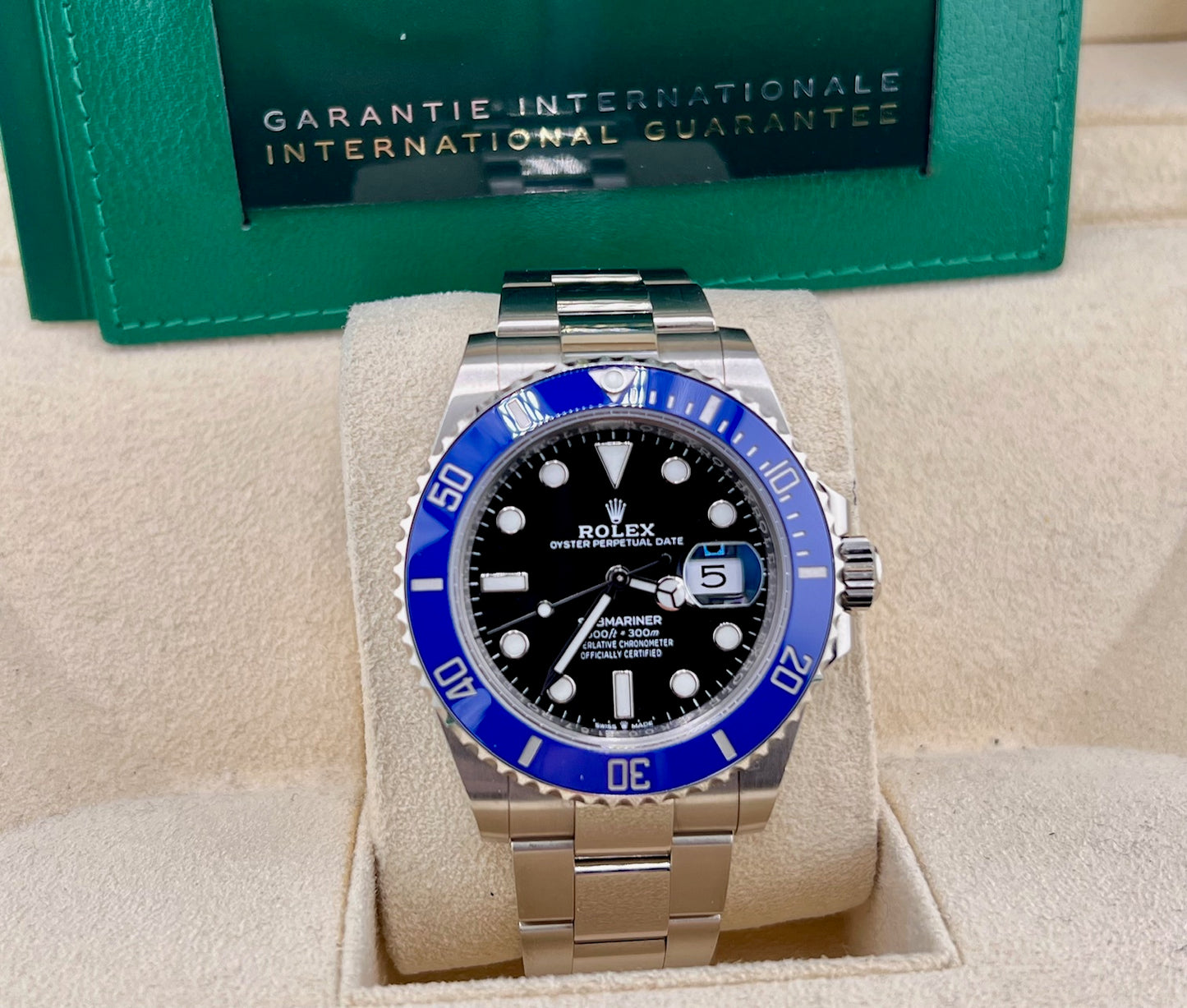 Rolex Submariner Date 126619LB 41mm 2024 B&P