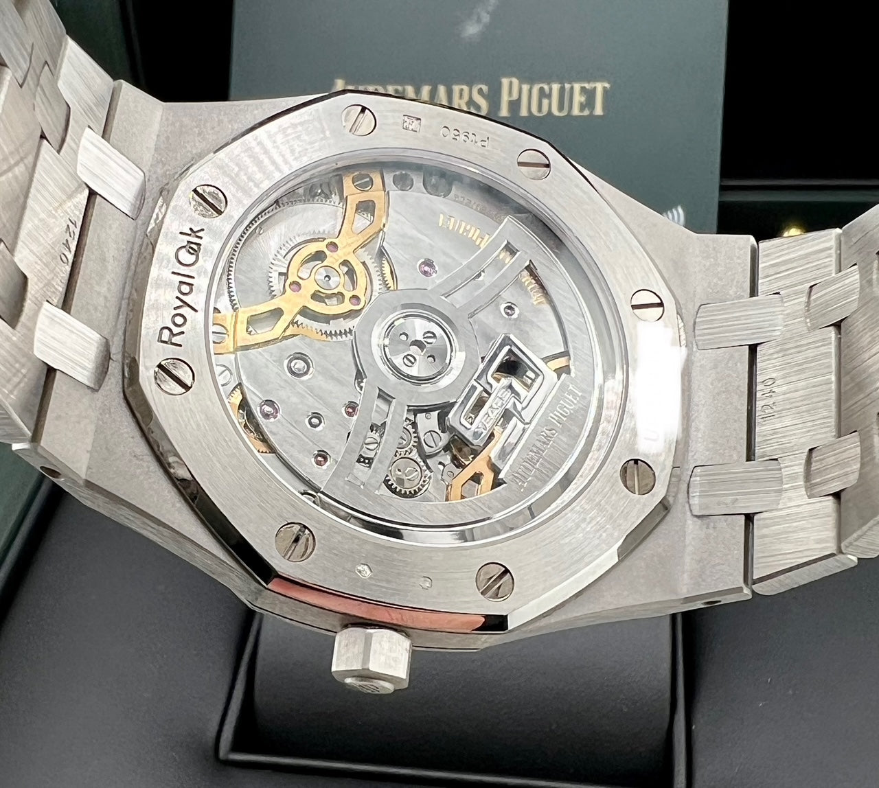 Audemars Piguet Royal Oak "Jumbo" Extra-Thin 16202PT Green Dial 2022 50TH