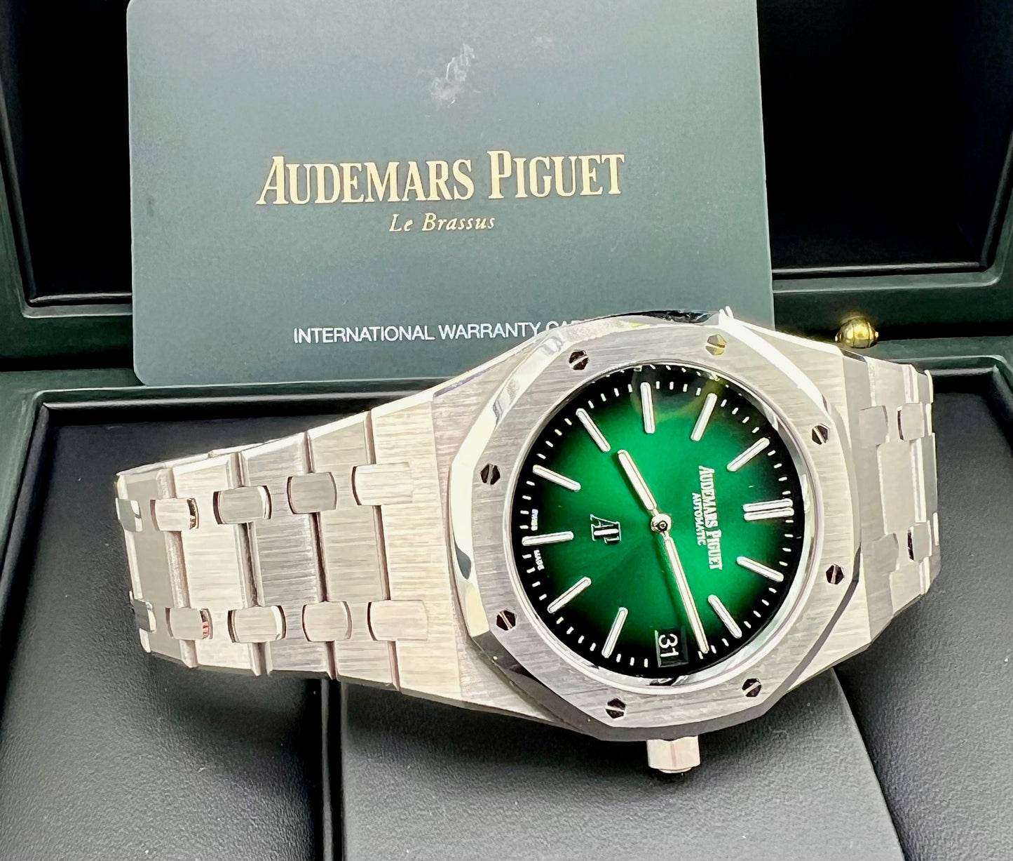 Audemars Piguet Royal Oak "Jumbo" Extra-Thin 16202PT Green Dial 2022 50TH