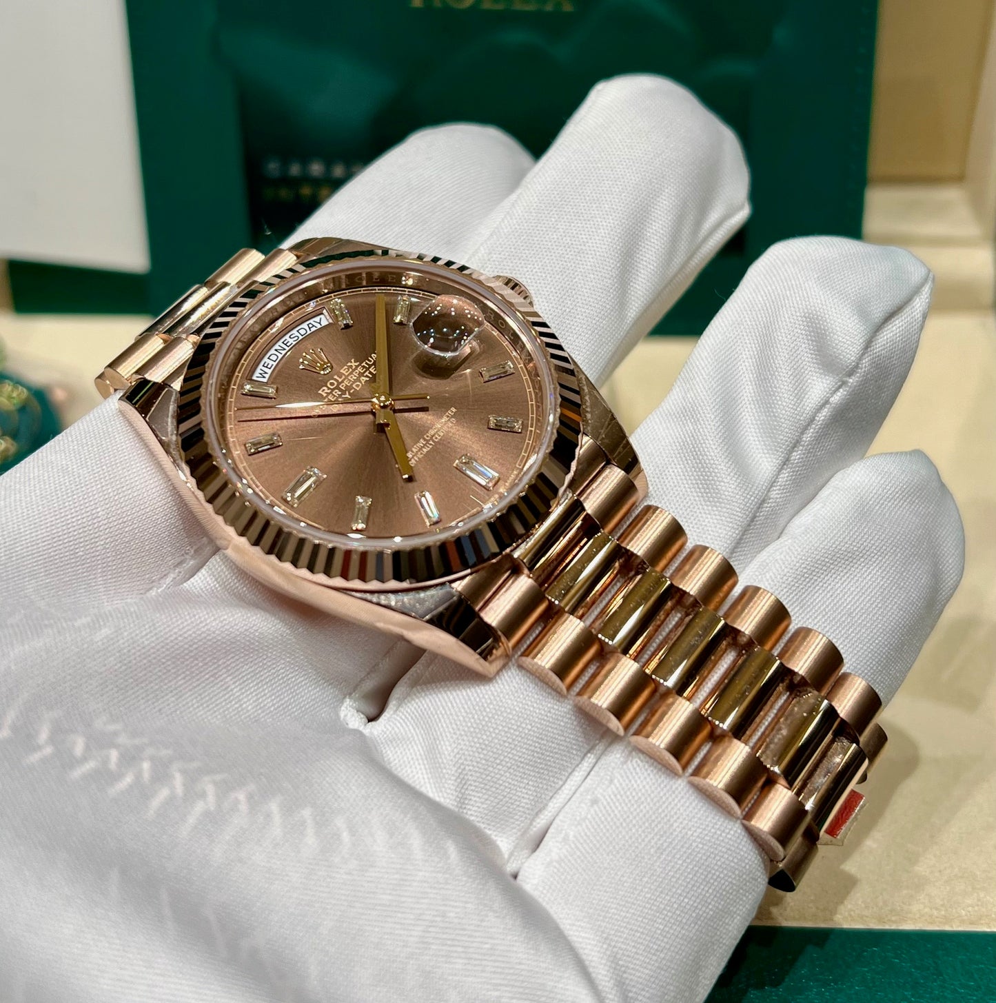Rolex Day-Date 40mm 228235 Chocolate Dial Baguette index 2023