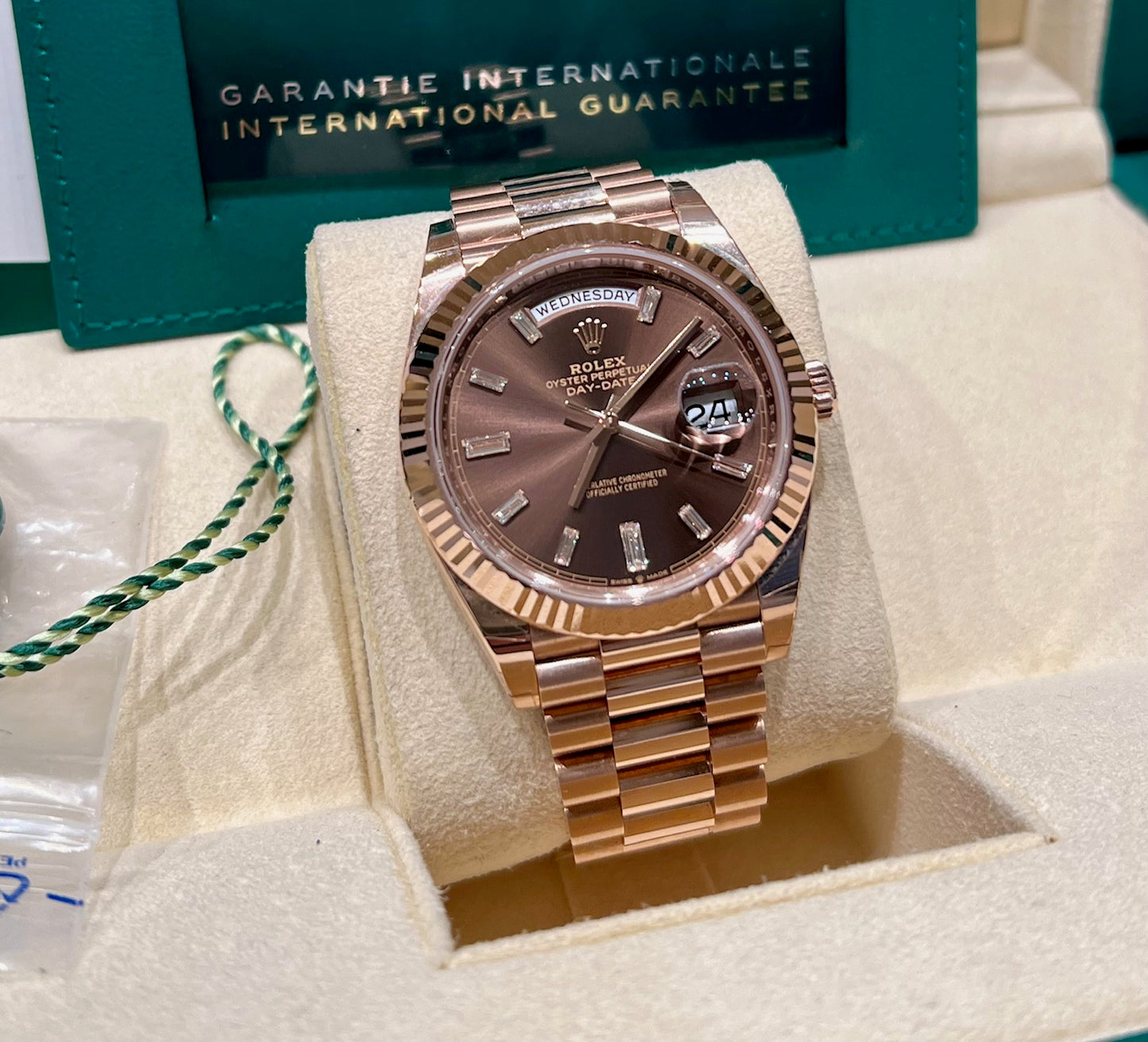 Rolex Day-Date 40mm 228235 Chocolate Dial Baguette index 2023