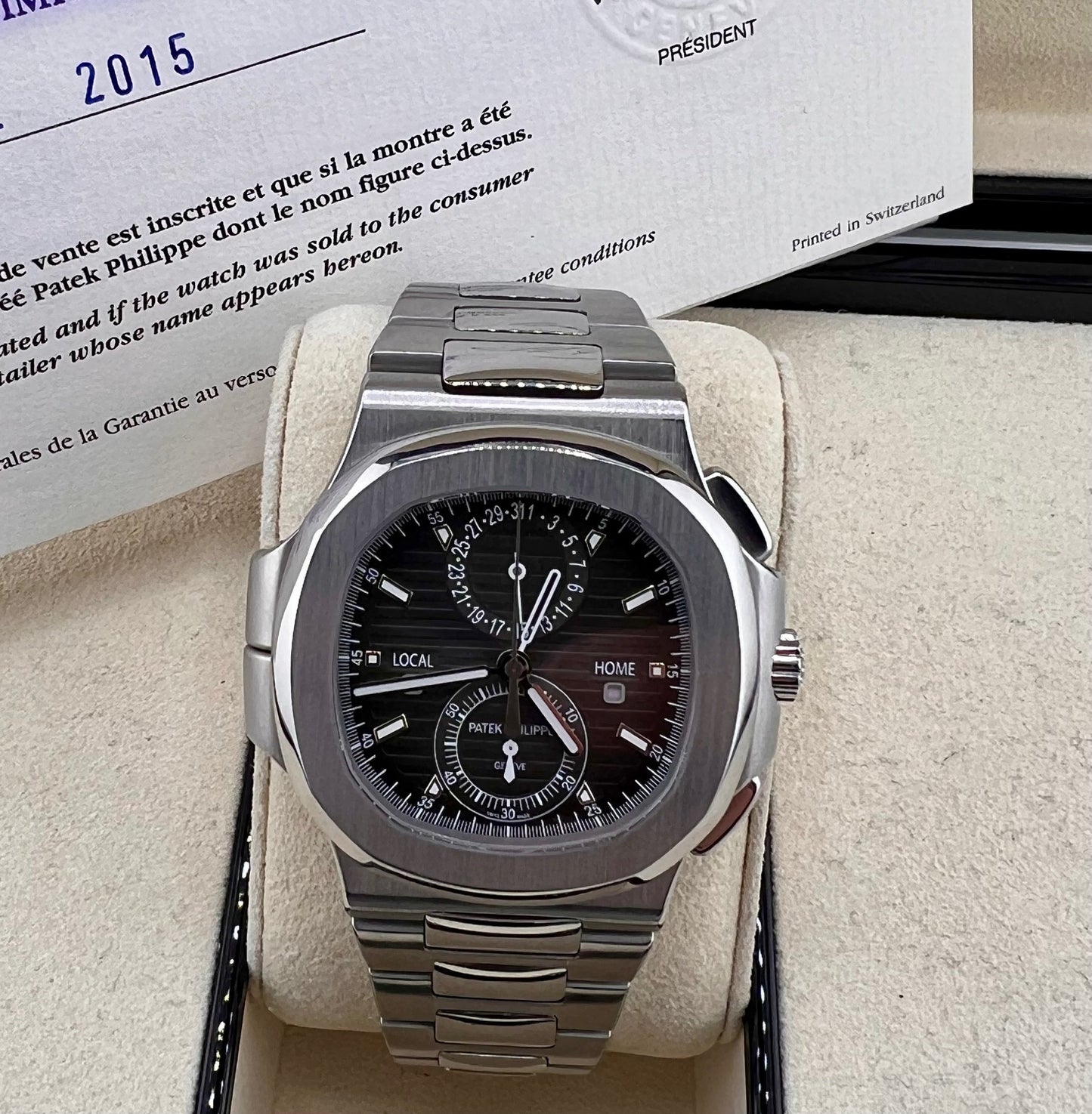 Patek Philippe Nautilus 5990/1A Black Dial 2015 Full Set (Hong Kong)