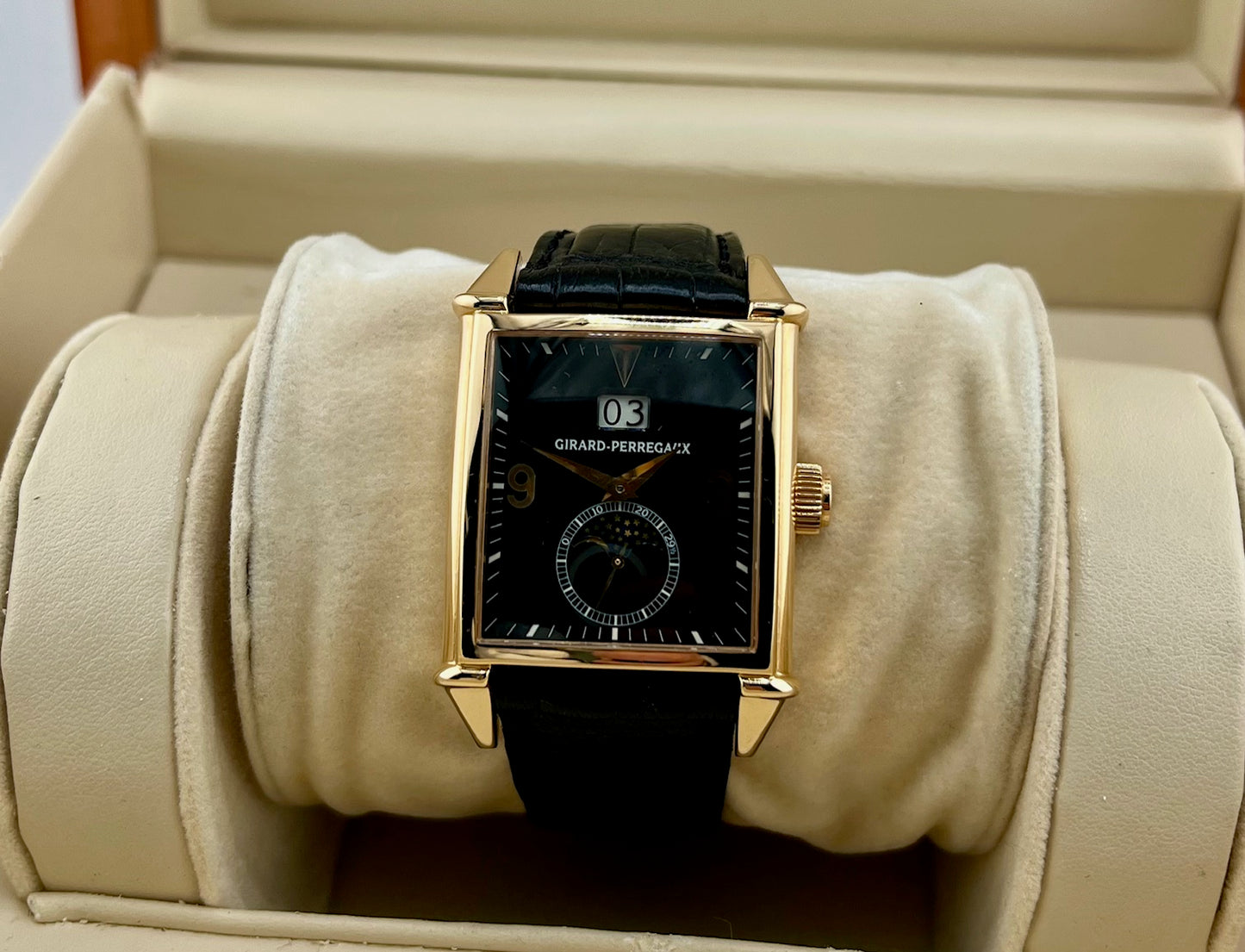 Girard Perregaux Vintage 1945 2580 Rose Gold Only Watch