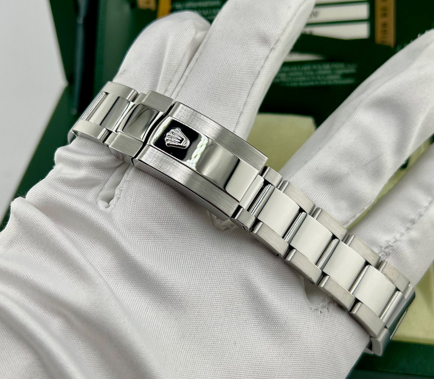 Rolex Milgauss 116400GV Black Dial 2009 full set Ita