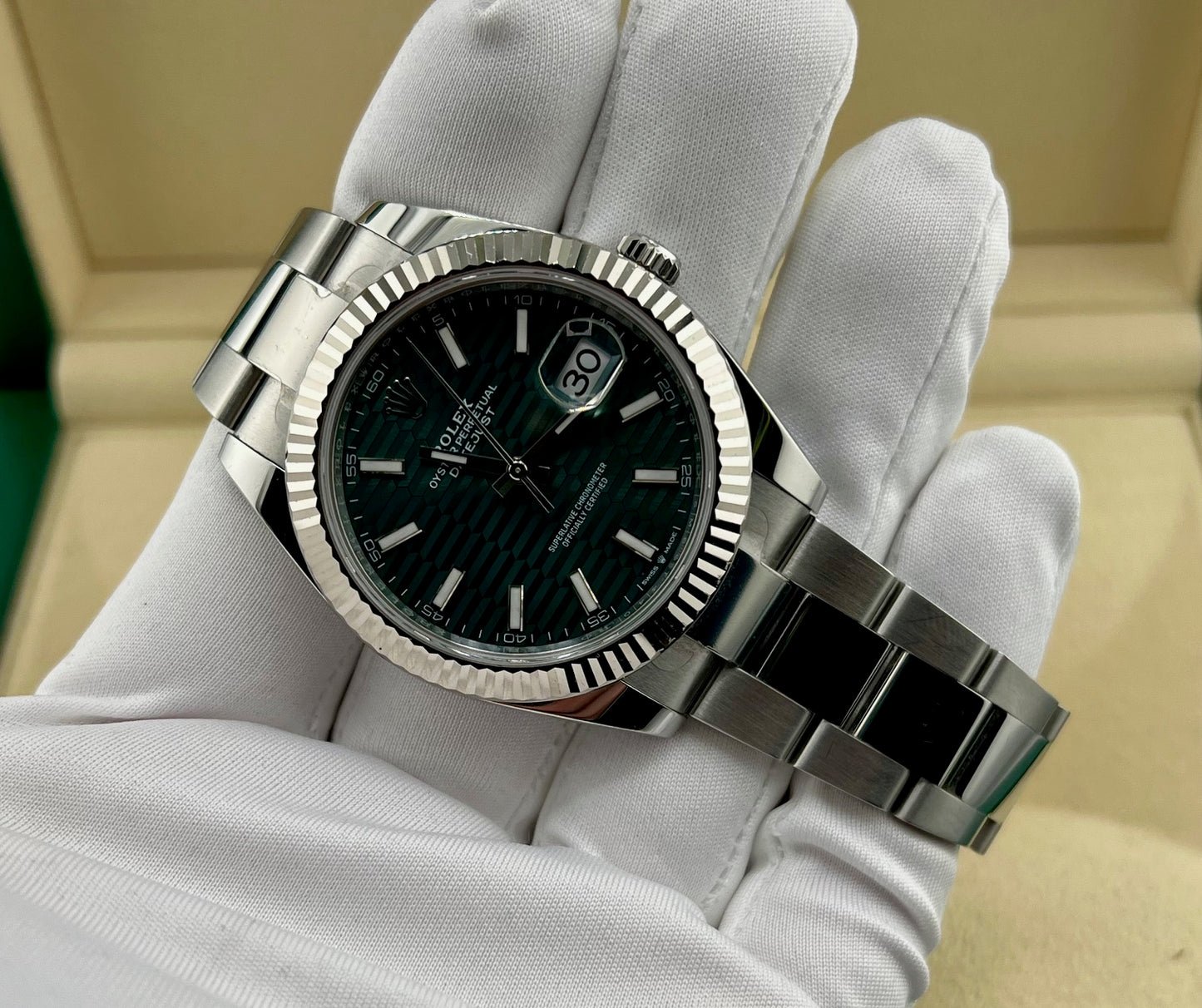 Rolex Datejust 41 mm 126334 Green Fluted Dial 2024 Oyster