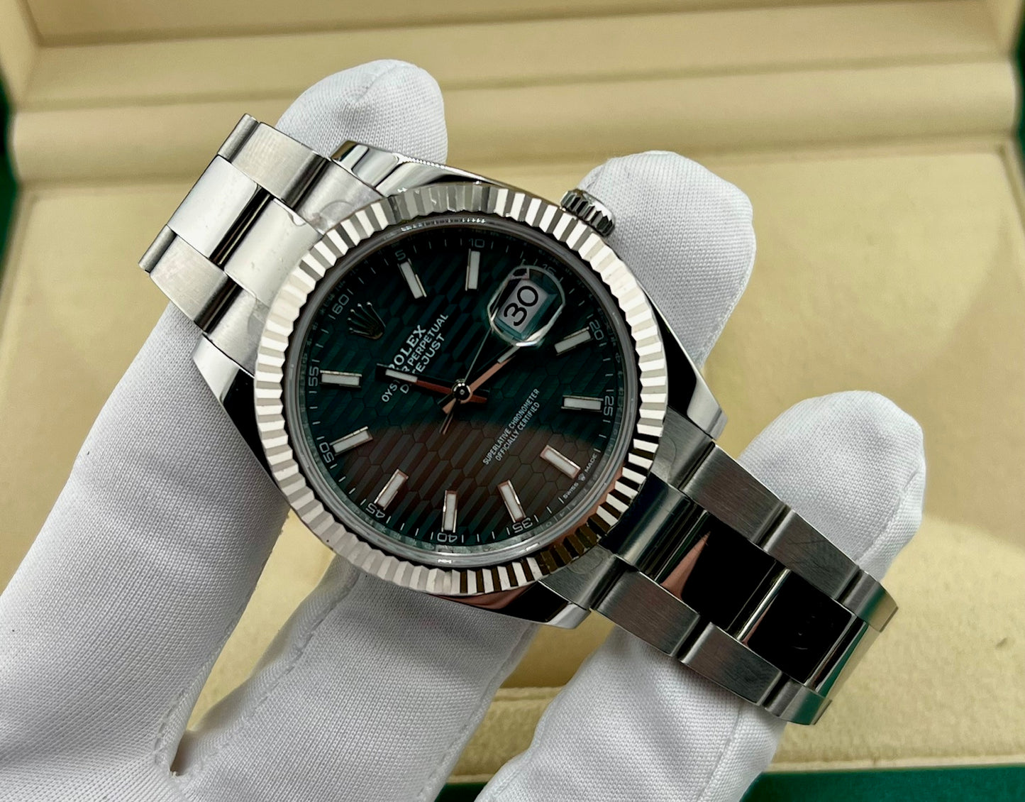 Rolex Datejust 41 mm 126334 Green Fluted Dial 2024 Oyster