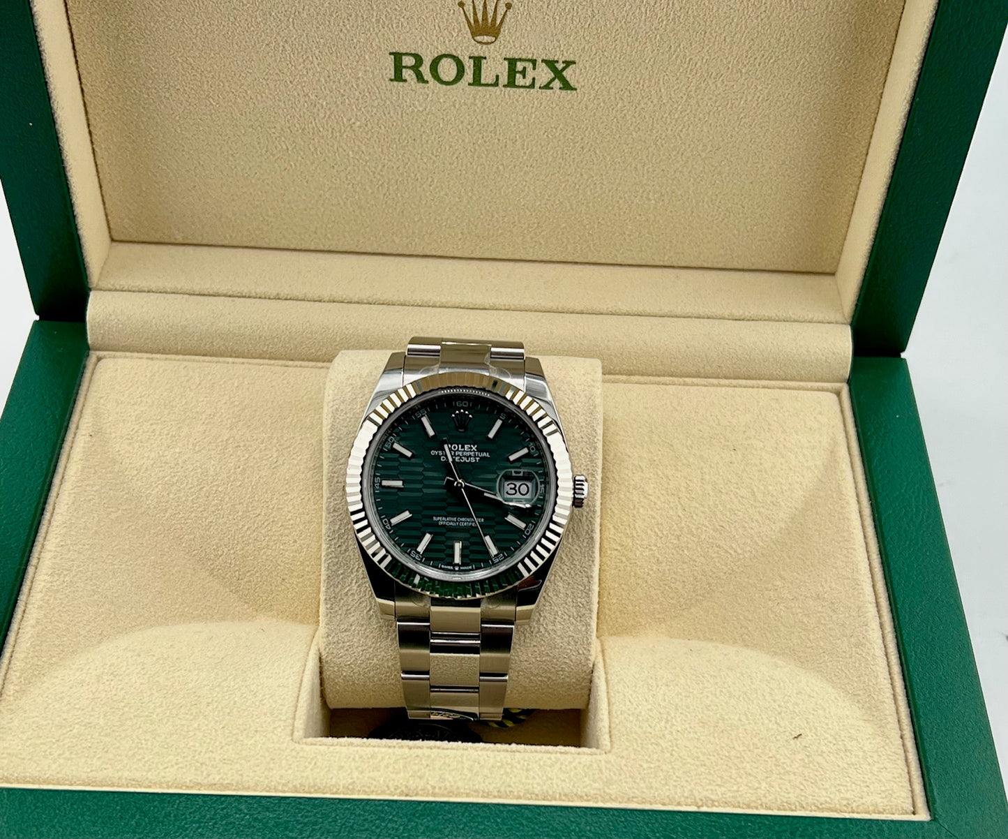 Rolex Datejust 41 mm 126334 Green Fluted Dial 2024 Oyster