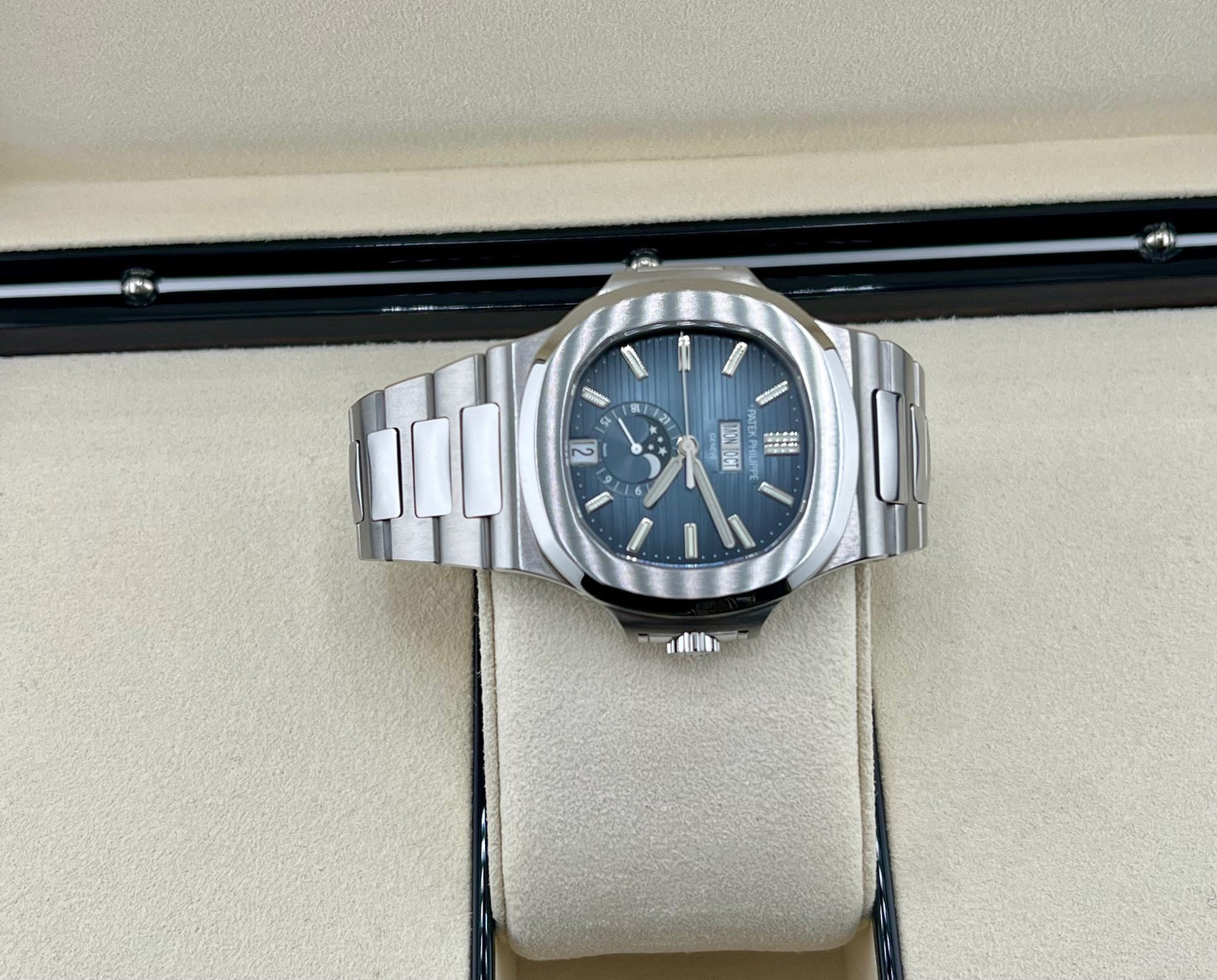 Patek Philippe Nautilus 5726-1A 2020 Blue Dial NEW 2020 ITA