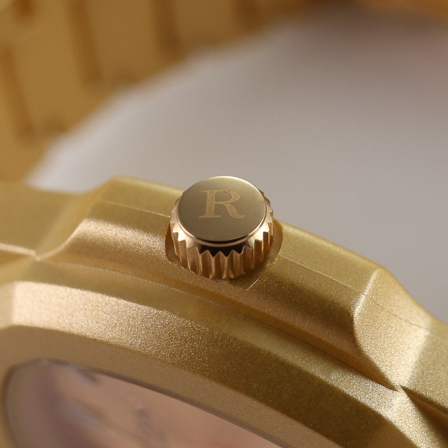 Ruzza Watch