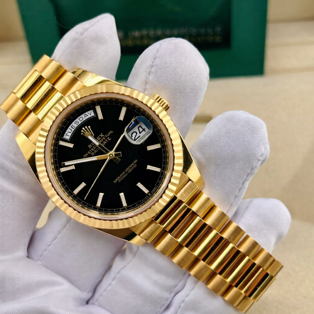 Rolex Day-Date 40mm 228238 Black Dial + Silver Dial  president 2019 ITA