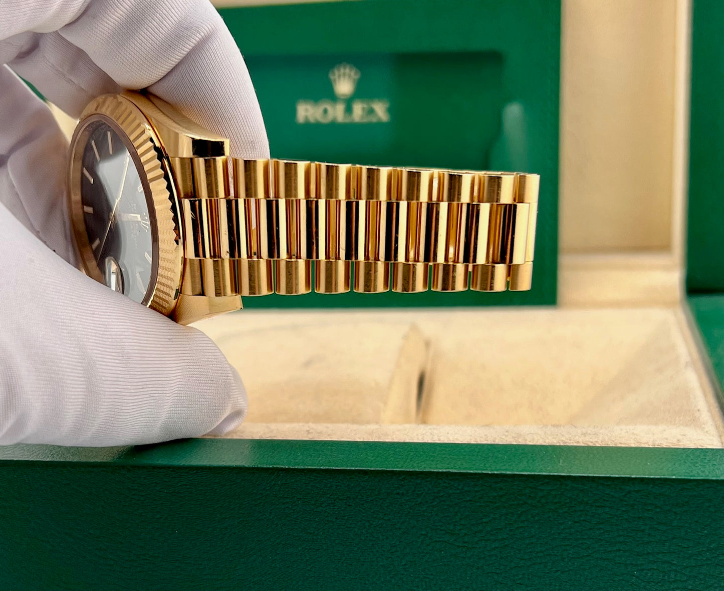 Rolex Day-Date 40mm 228238 Black Dial + Silver Dial  president 2019 ITA