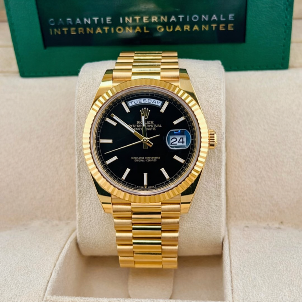 Rolex Day-Date 40mm 228238 Black Dial + Silver Dial  president 2019 ITA