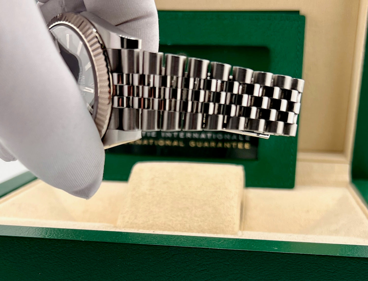 Rolex Datejust 41mm 126334 Black Dial Jubilèe 2021