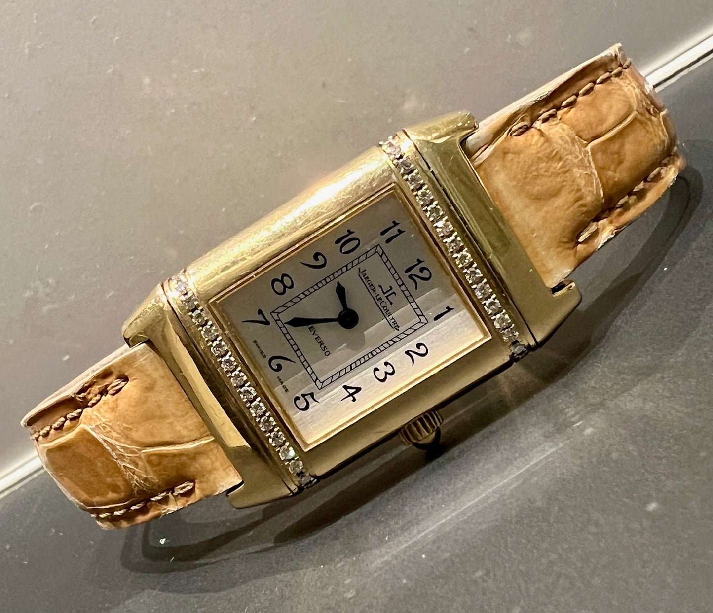 Jaeger-LeCoultre Reverso 18k Diamond 265.1.08 only watch